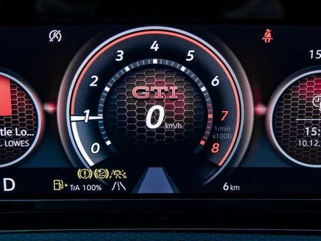 Volkswagen Golf 2.0 GTI H.KARDON MATRIX ALU19