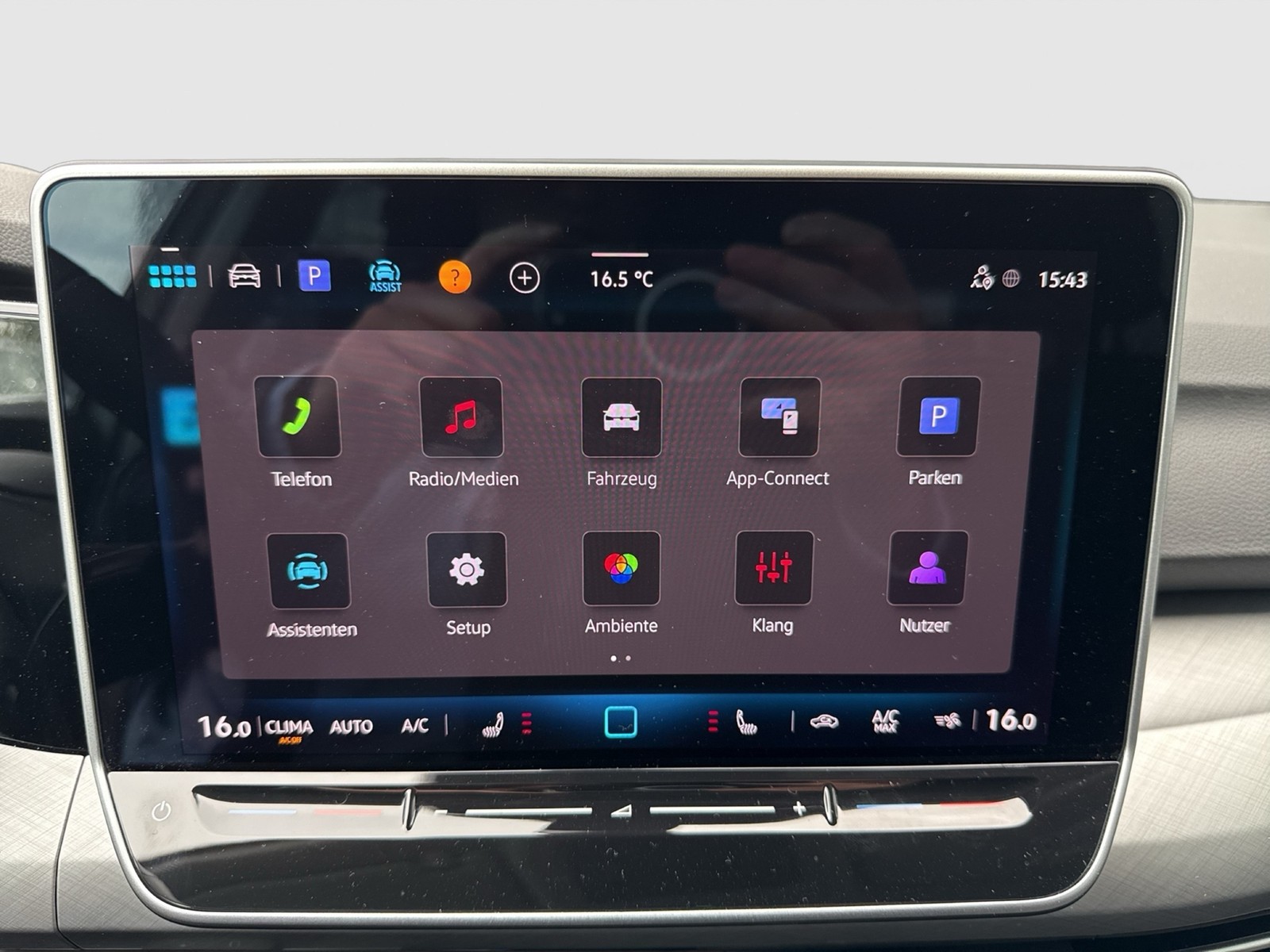 Volkswagen Golf VIII 1.5 eTSI LIFE CAM ACC CARPLAY SITZHEIZ