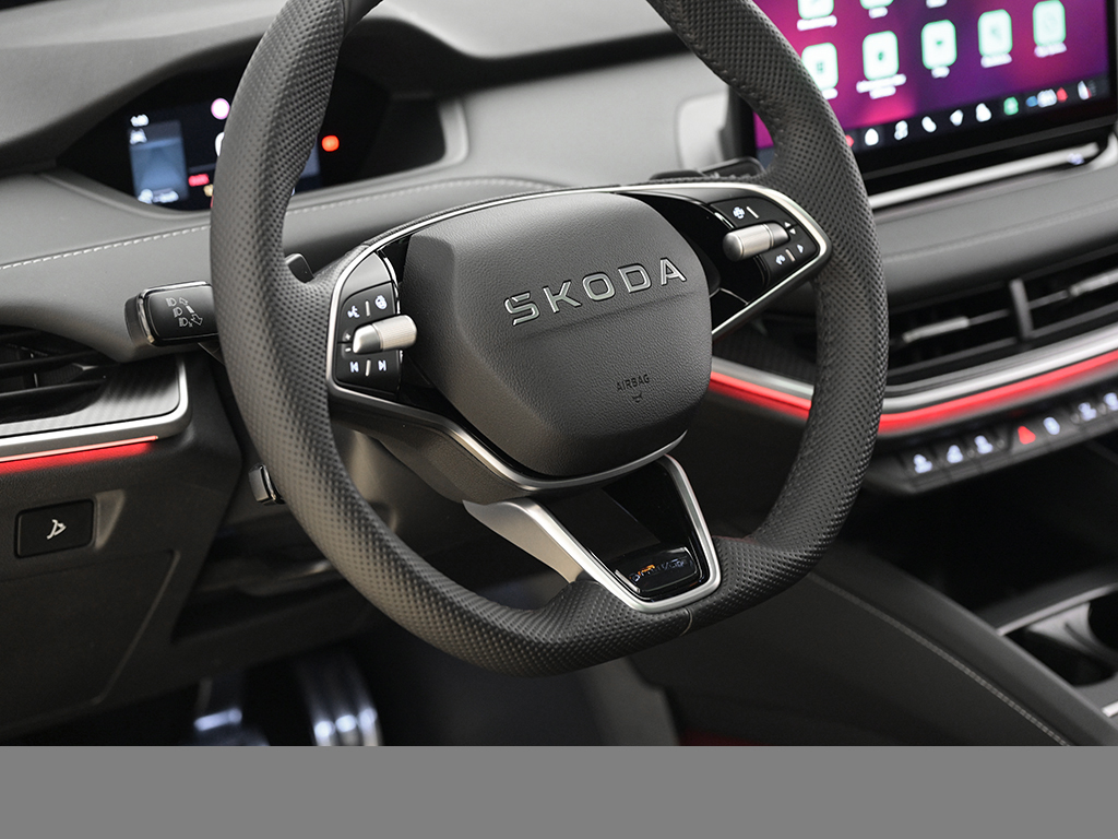 Skoda Enyaq Coupe 60 SPORTLINE AHK HEADUP 360CAM LM20