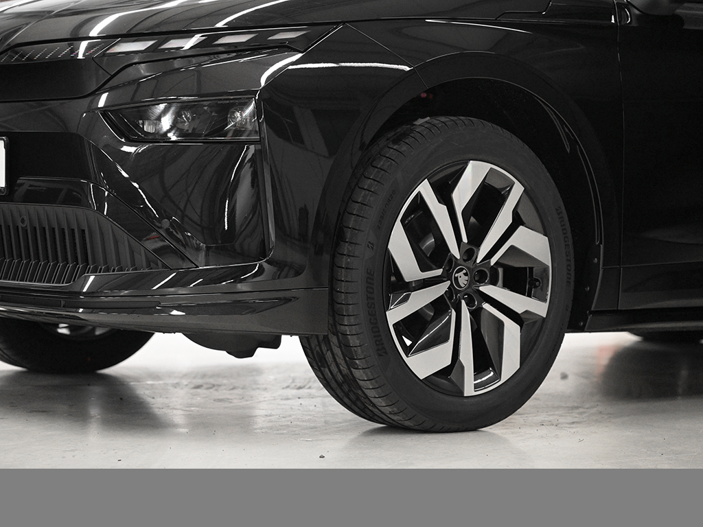 Skoda Enyaq Coupe 60 SPORTLINE AHK eKLAPPE PANO 360CAM