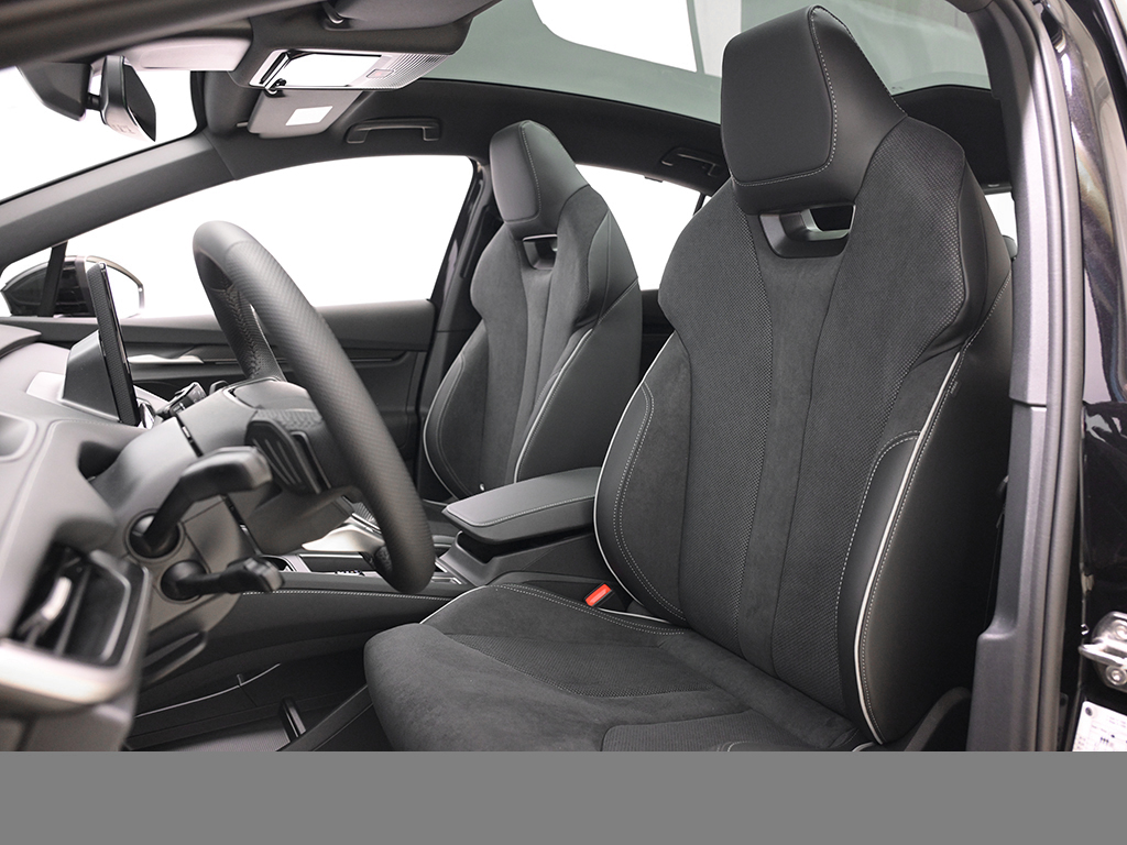 Skoda Enyaq Coupe 60 SPORTLINE AHK HEADUP 360CAM LM20