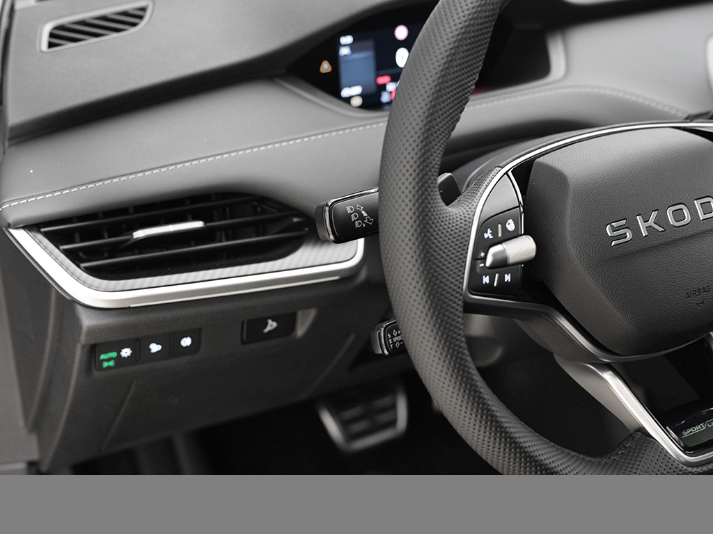 Skoda Enyaq Coupe 60 SPORTLINE AHK HEADUP 360CAM LM20