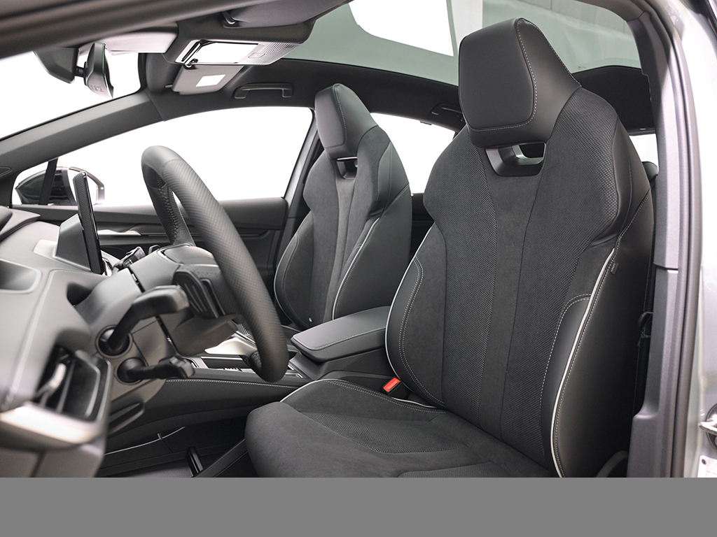 Skoda Enyaq Coupe 60 SPORTLINE AHK 360CAM eSITZE LM21