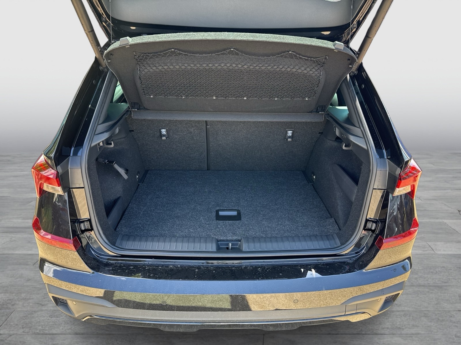 Skoda Kamiq 1.5 MONTE CARLO PANO AHK CAM ACC E-KLAPPE