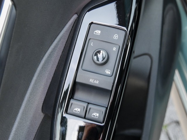Volkswagen ID.3 Pro Performance 1st ACC LM18 NAVI CARPLAY