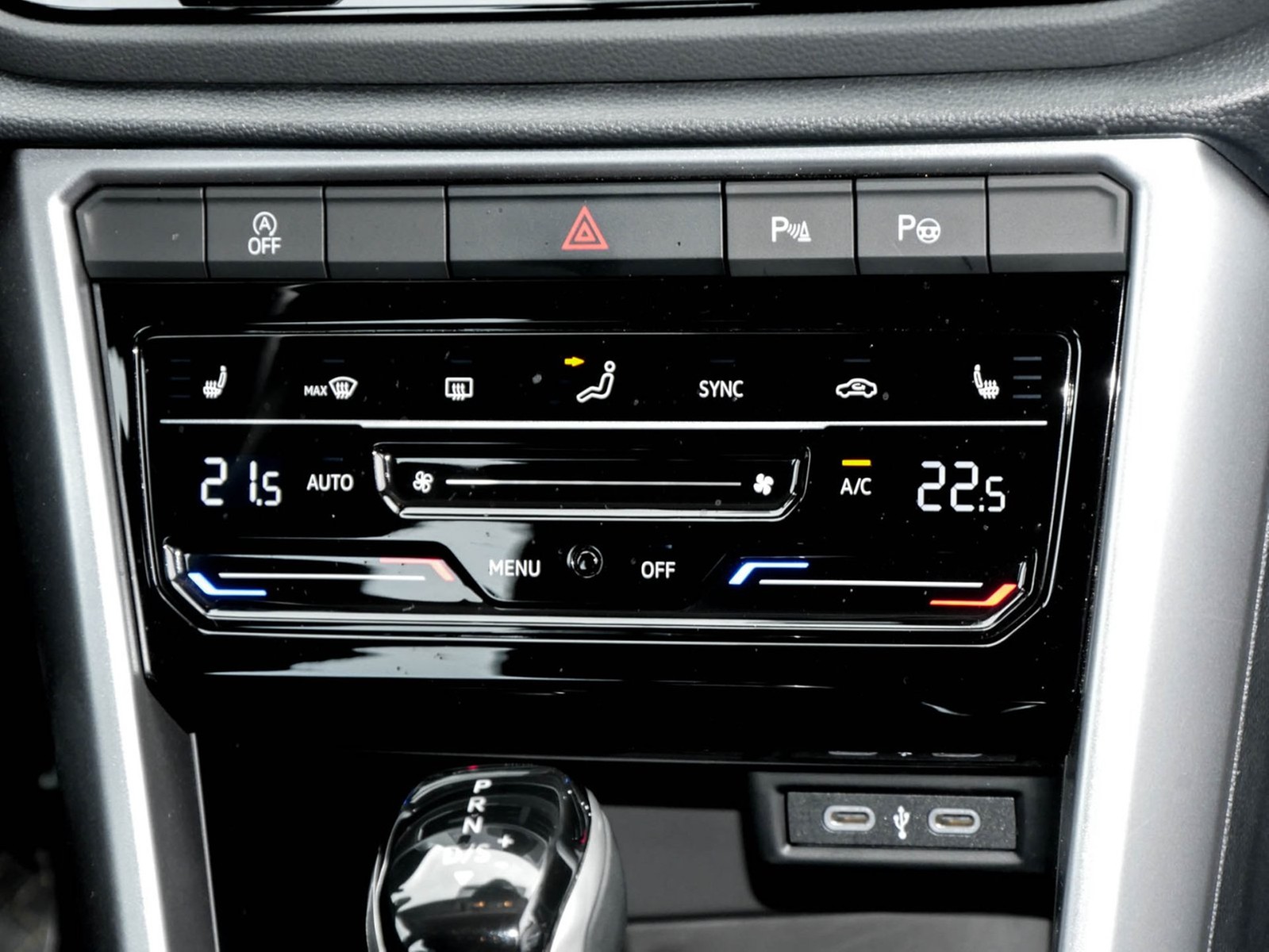 Volkswagen T-Roc 2.0 LIFE CAM ACC NAVI CARPLAY SITZHEIZUNG