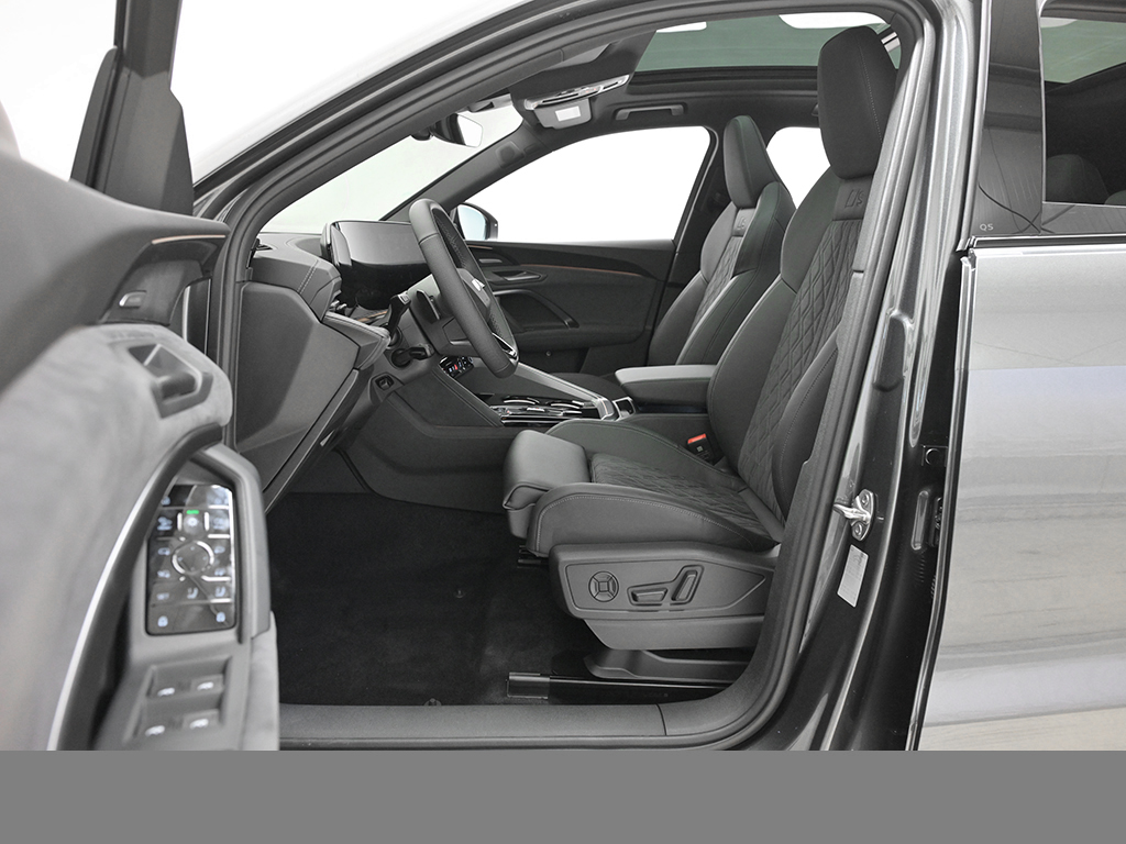 Audi Q5 e-hybrid quattro S tronic Edition One - S Line Pano+AHK+Akustikverglasung+Luftfederfahrwerk