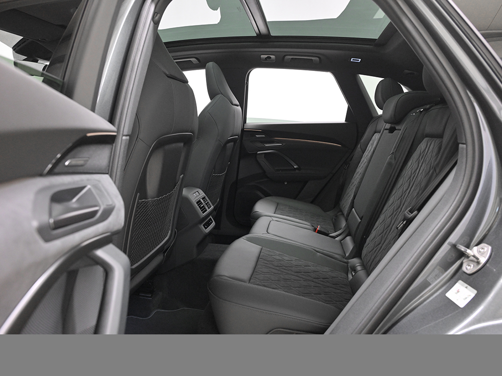 Audi Q5 e-hybrid quattro S tronic Edition One - S Line Pano+AHK+Akustikverglasung+Luftfederfahrwerk