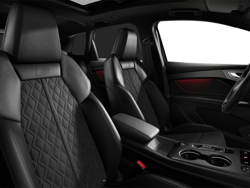 Audi Q4 SUV e-tron quattro S Line AHK PANO TECH PRO