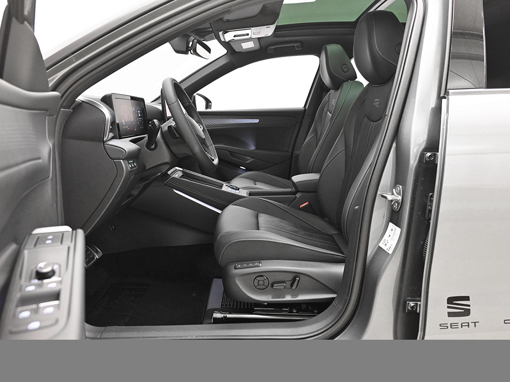Volkswagen T-Roc 1.5 R-LINE DSG LEDER AHK PANO MATRIXLED