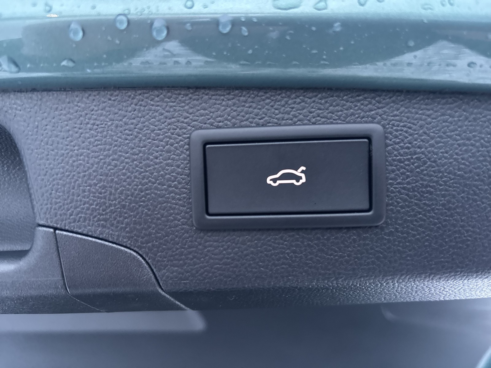 Volkswagen Passat Variant 2.0 R-LINE 4X4 NEUESMODELL AHK 18Z