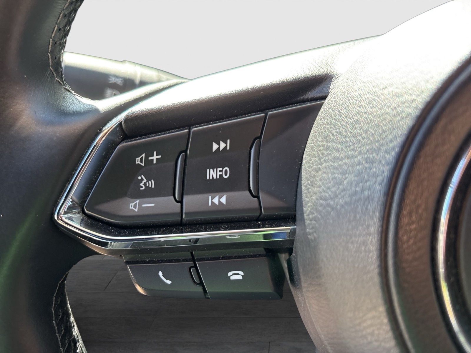 Mazda CX-5 SPORTS-LINE 4X4 LEDER BOSE 360CAM LM19 NAVI