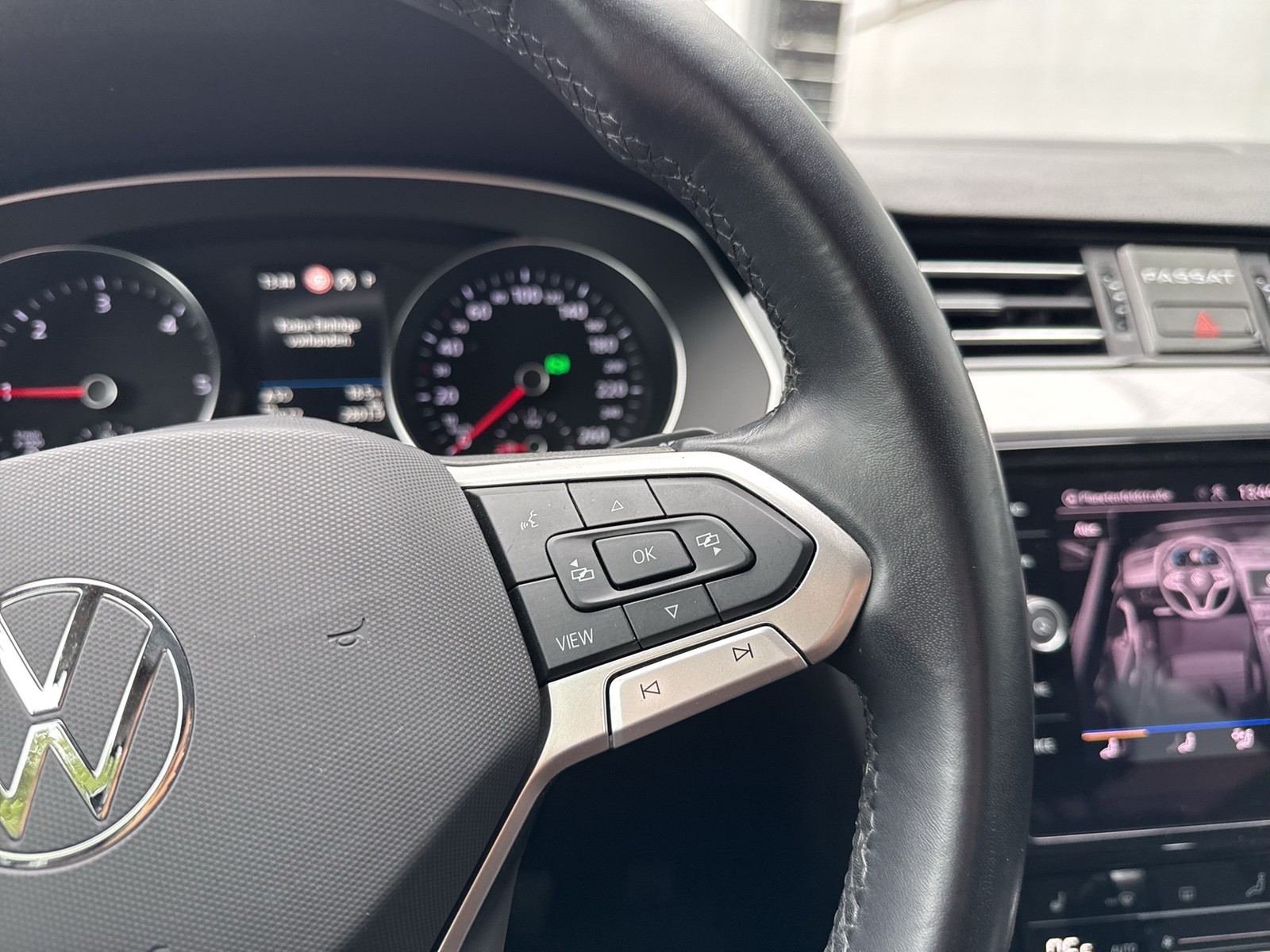 Volkswagen Passat Variant 2.0 BUSINESS 4X4 AHK KAMERA ACC ALU17"