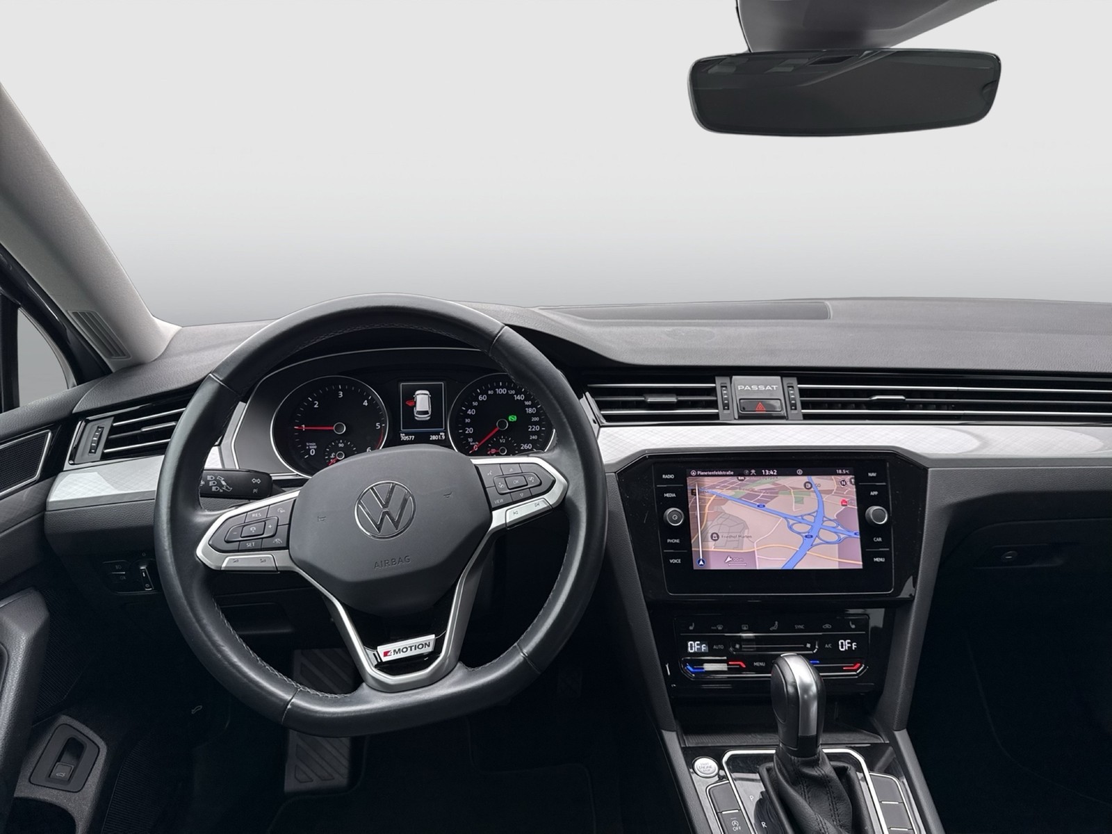 Volkswagen Passat Variant 2.0 BUSINESS 4X4 AHK KAMERA ACC ALU17"
