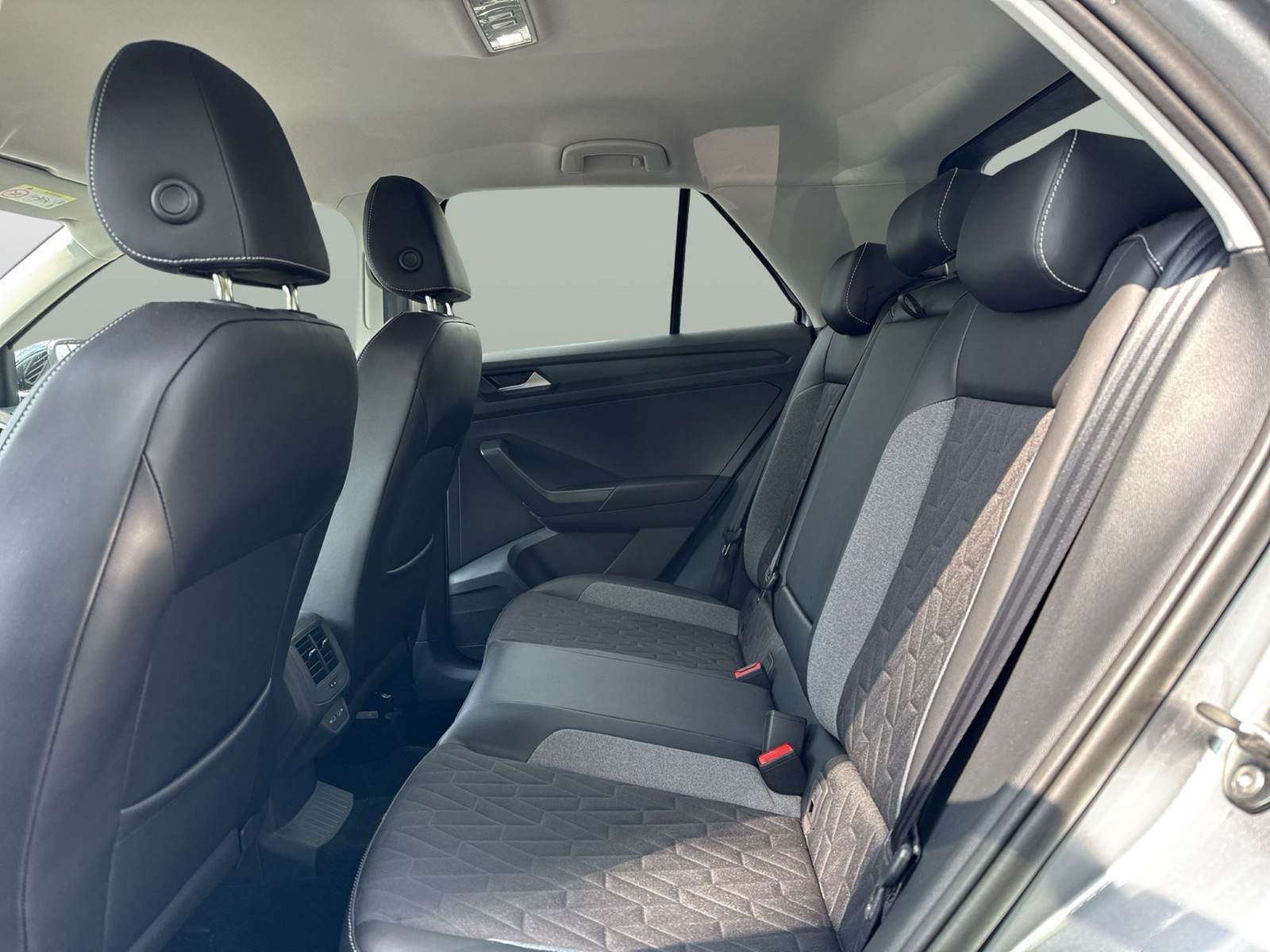 Volkswagen T-Roc 1.5 GOAL ACC LM17 NAVI LED+ CARPLAY SITZHZ