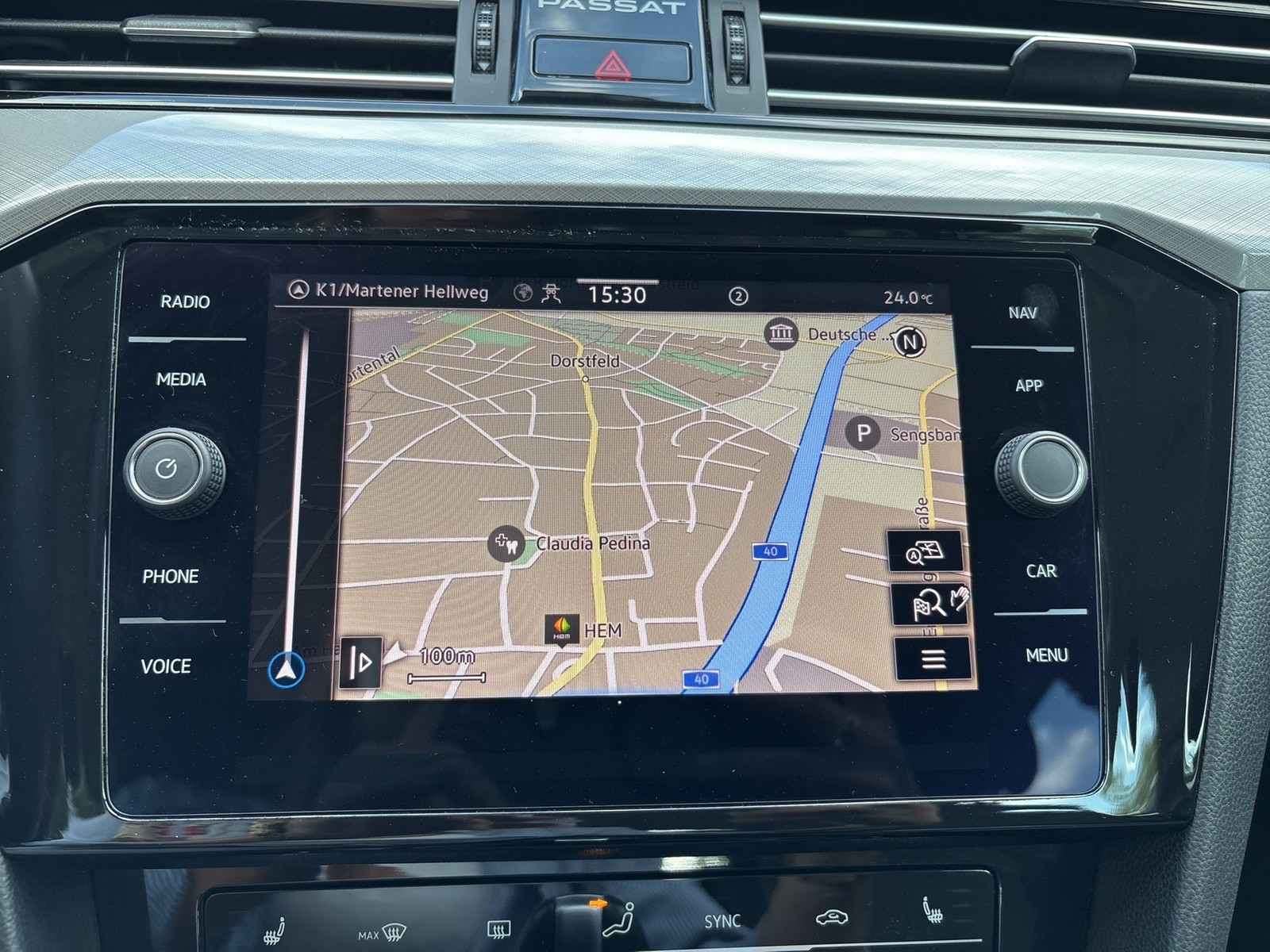 Volkswagen Passat Variant 2.0 BUSINESS AHK CAM ACC NAVI