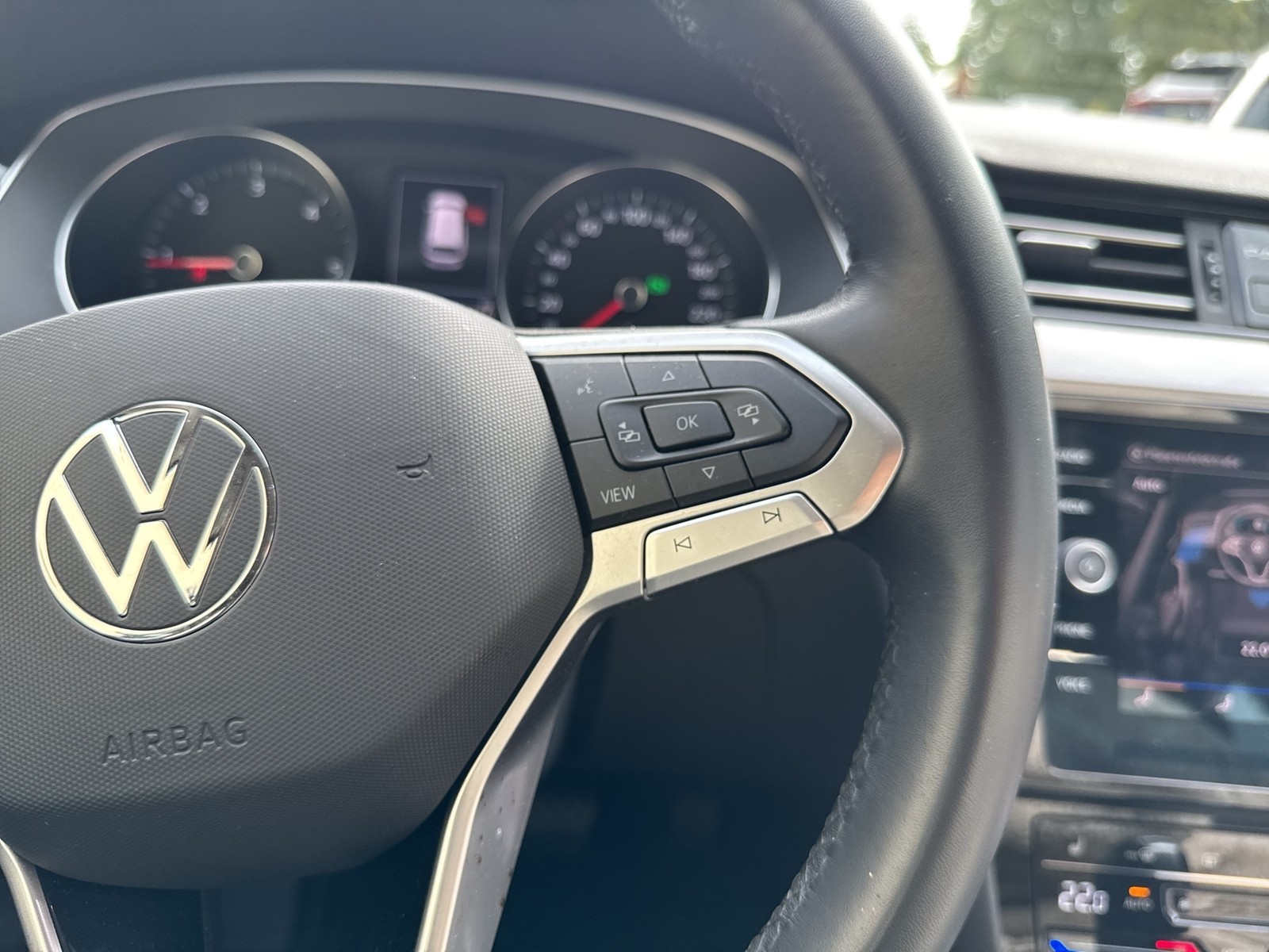 Volkswagen Passat Variant 2.0 BUSINESS AHK CAM ACC NAVI