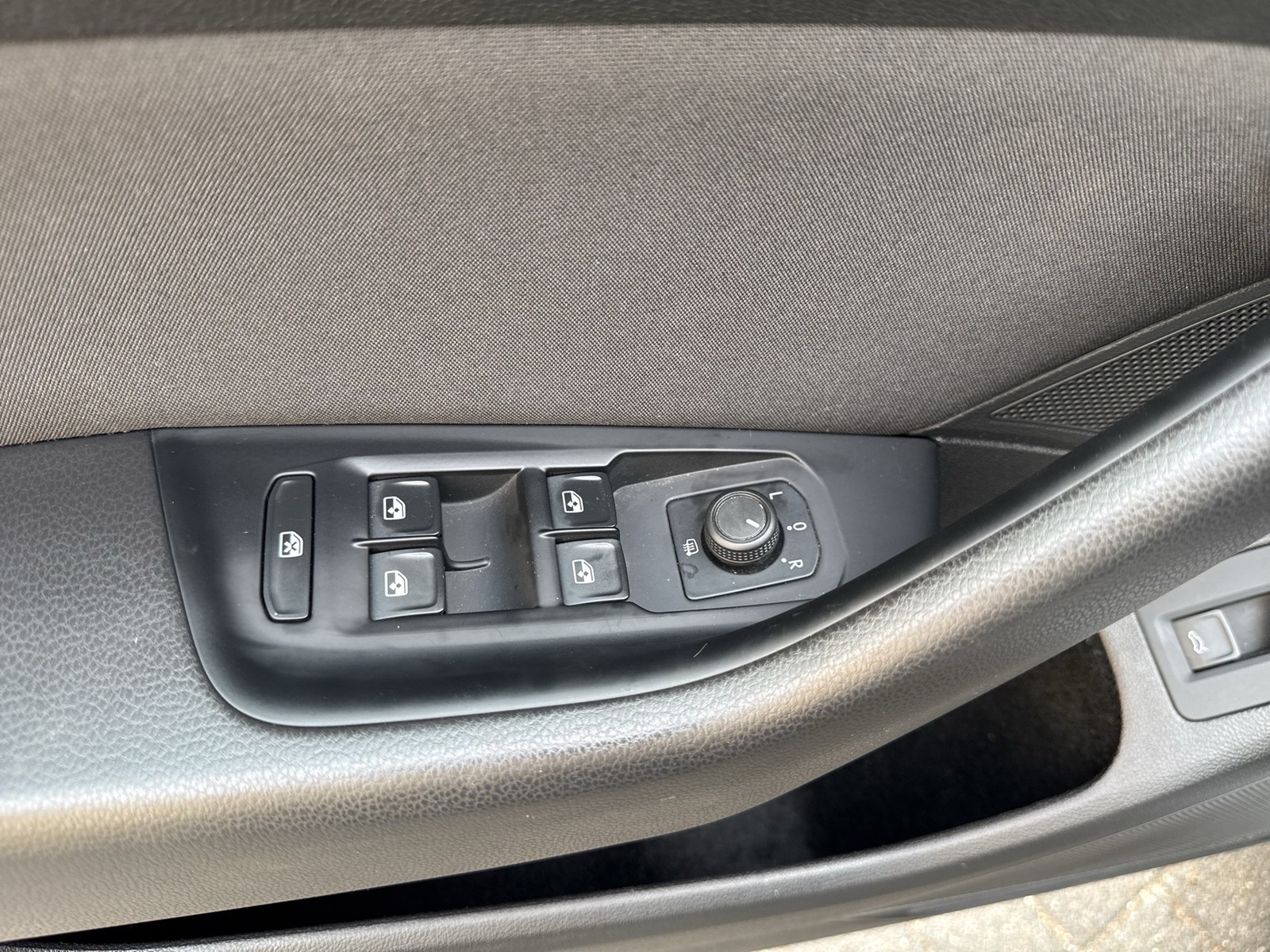 Volkswagen Passat Variant 2.0 BUSINESS AHK CAM ACC NAVI