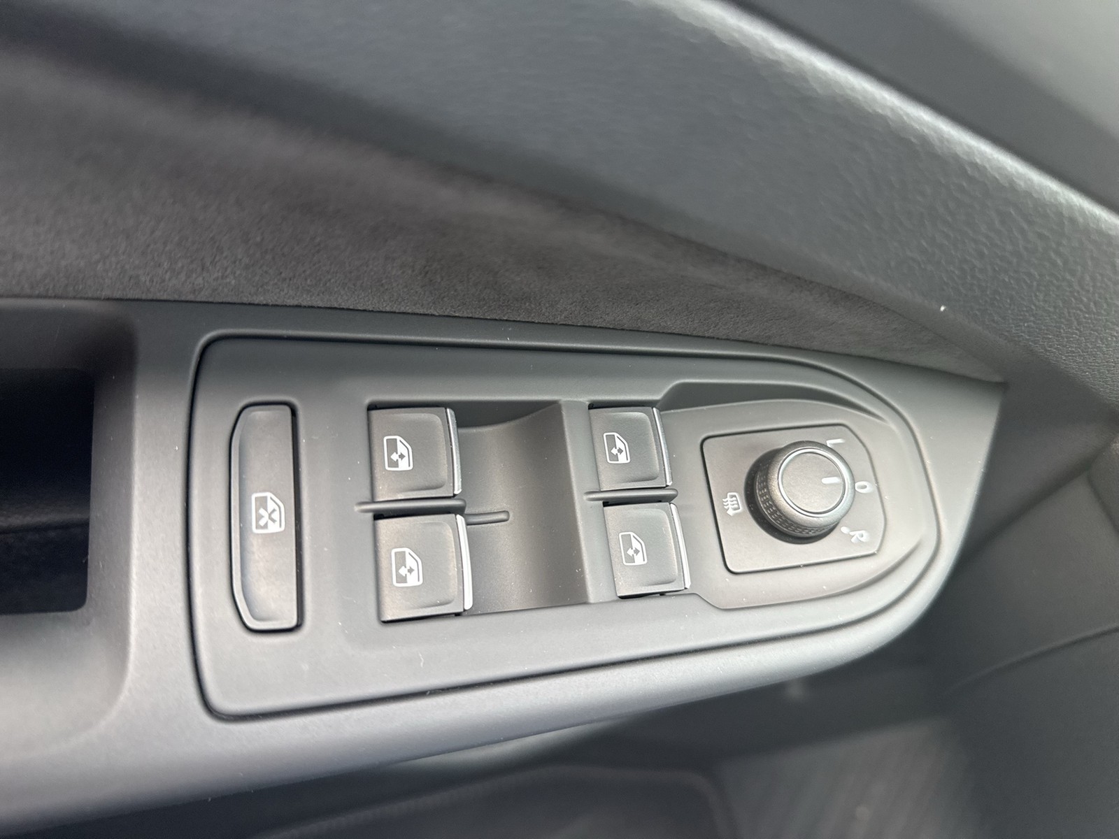 Volkswagen Golf 1.5 eTSI STYLE KAMERA ACC CARPLAY LED+