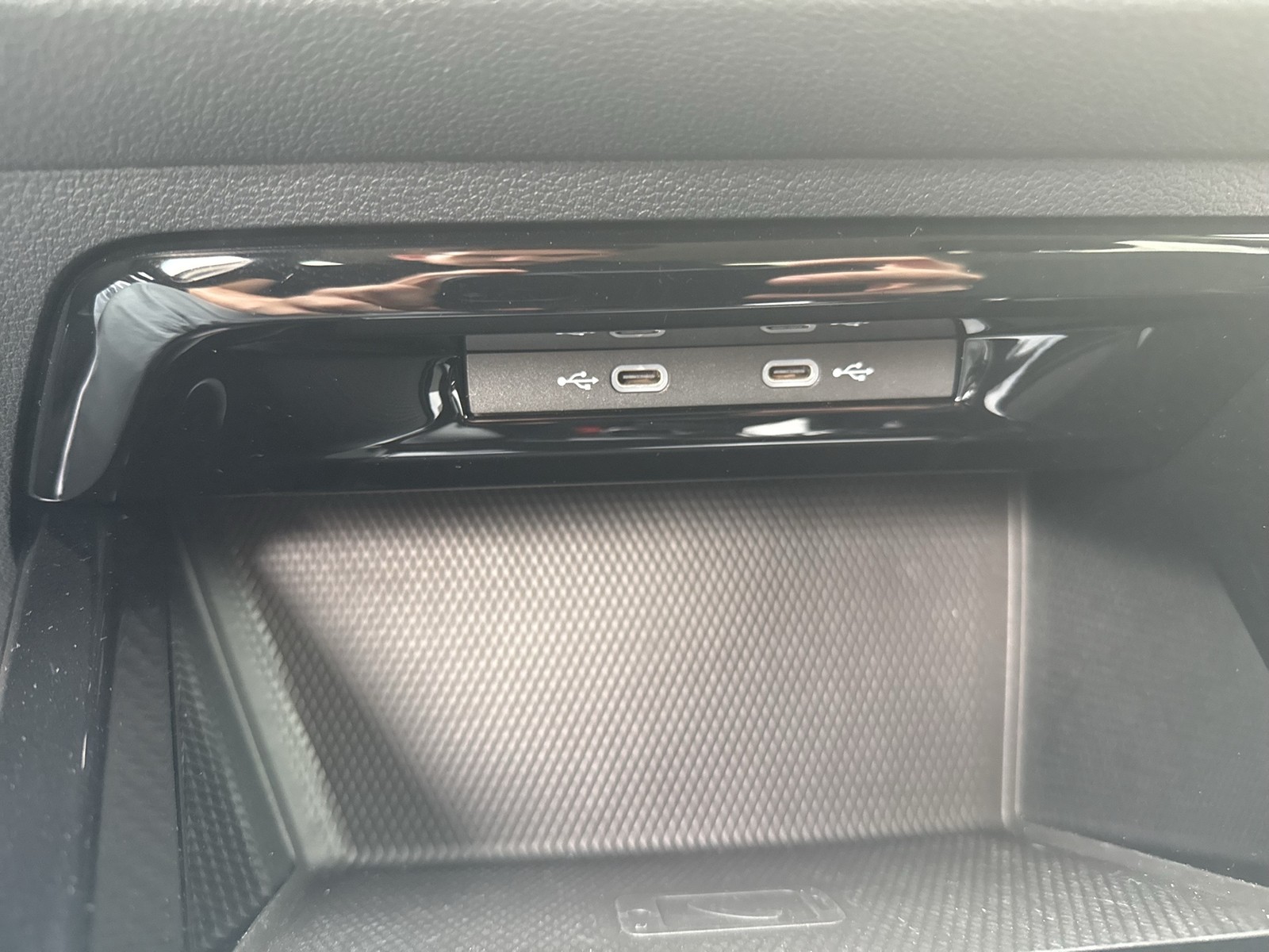 Volkswagen Golf 1.5 eTSI STYLE KAMERA ACC CARPLAY LED+