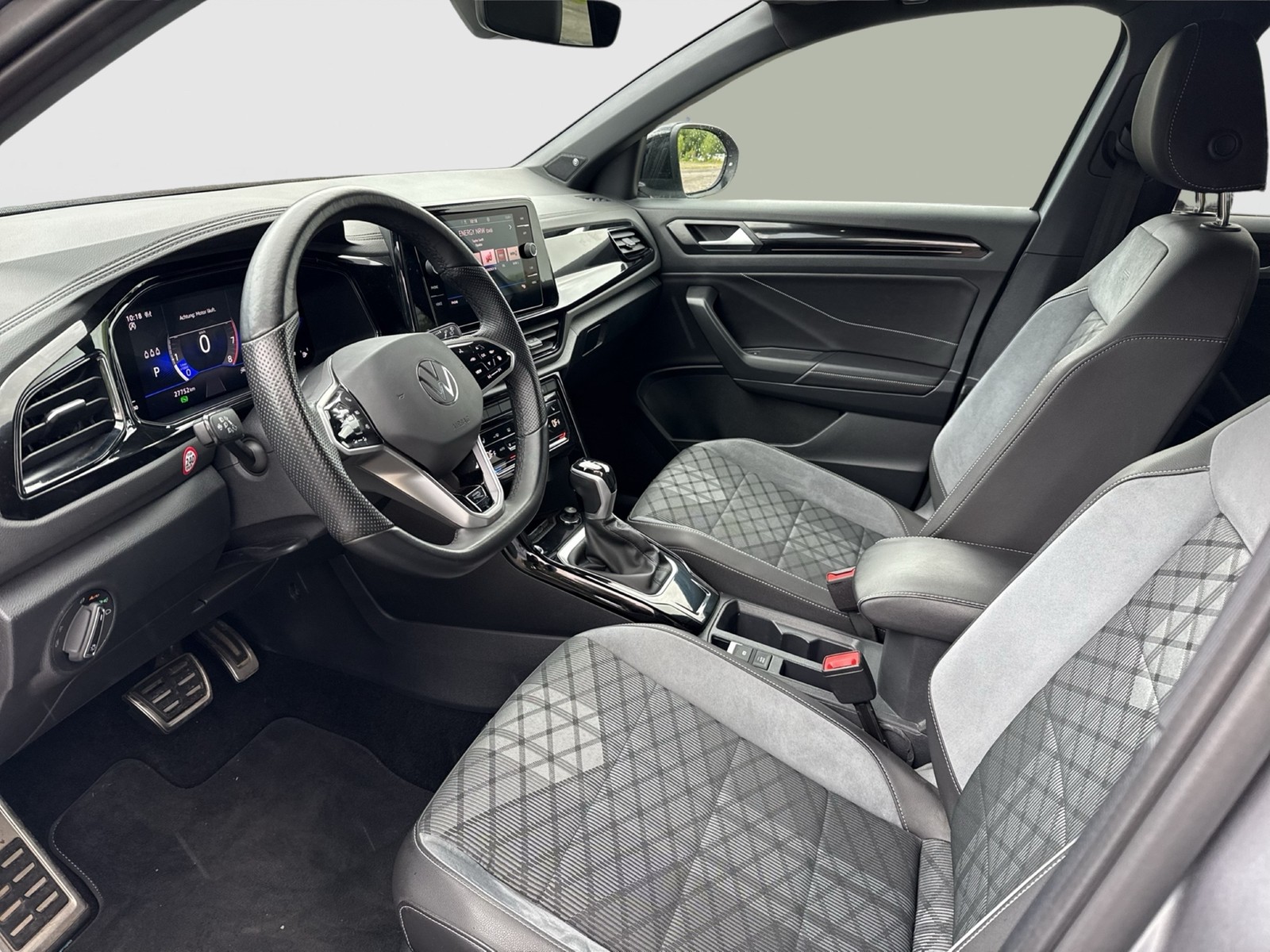 Volkswagen T-Roc 1.5 R-LINE BLACK STYLE BEATS AHK CAM LM19