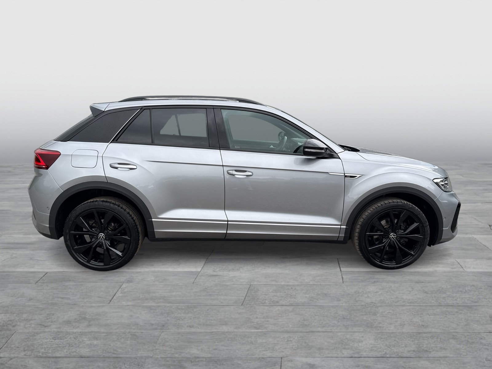 Volkswagen T-Roc 1.5 R-LINE BLACK STYLE BEATS AHK CAM LM19