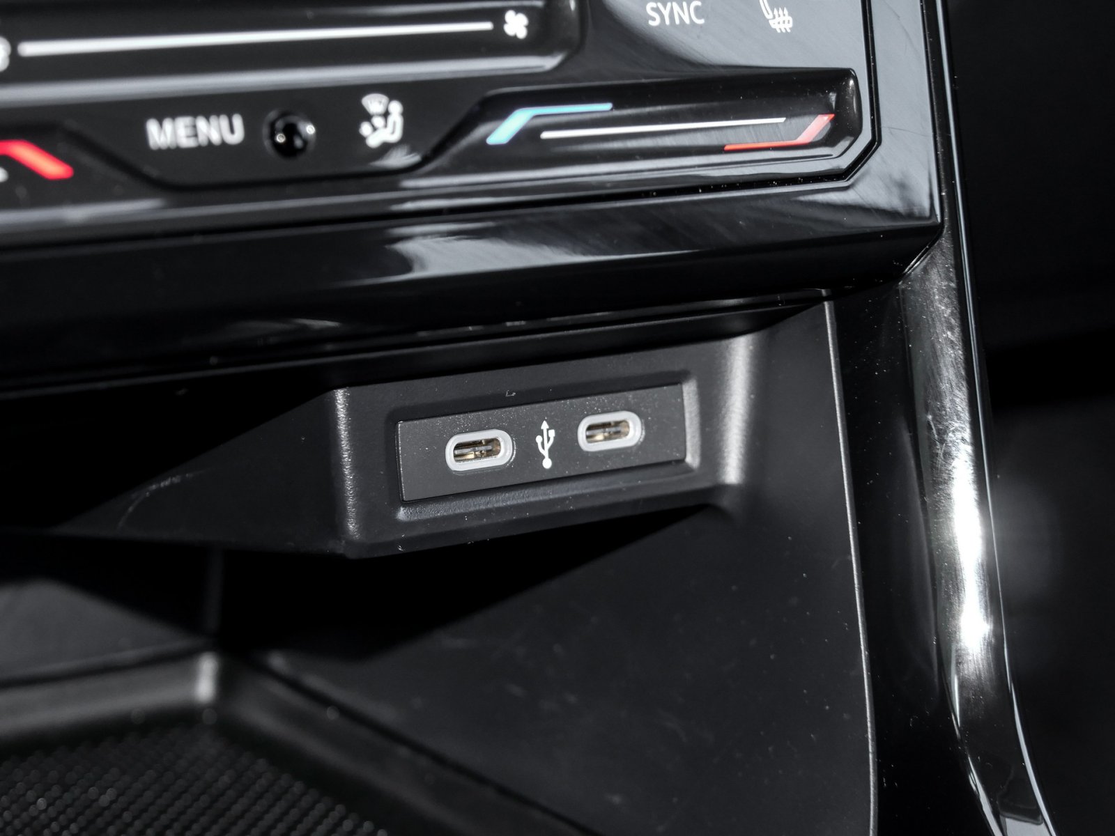 Volkswagen T-Cross 1.0 LIFE ACC ALU LED NAVI SITZHEIZUNG
