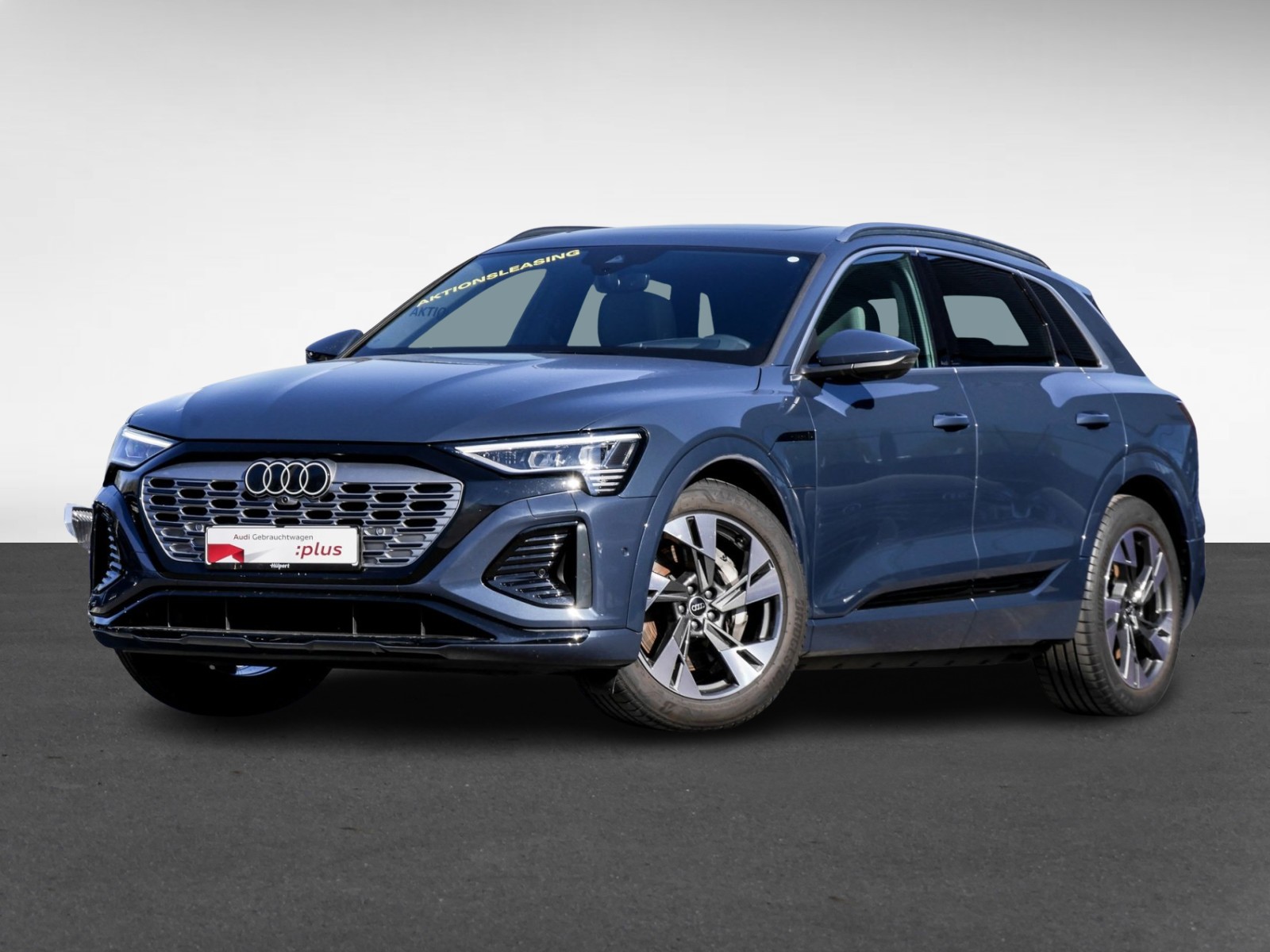 Audi Q8 e-tron 55 quattro S LINE PANO AHK 360CAM LM20