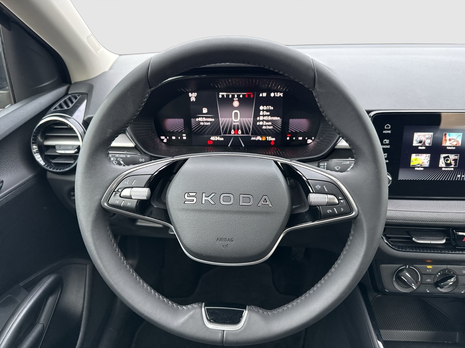 Skoda Fabia 1.0 SELECTION CARPLAY SITZHEIZUNG LED DAB