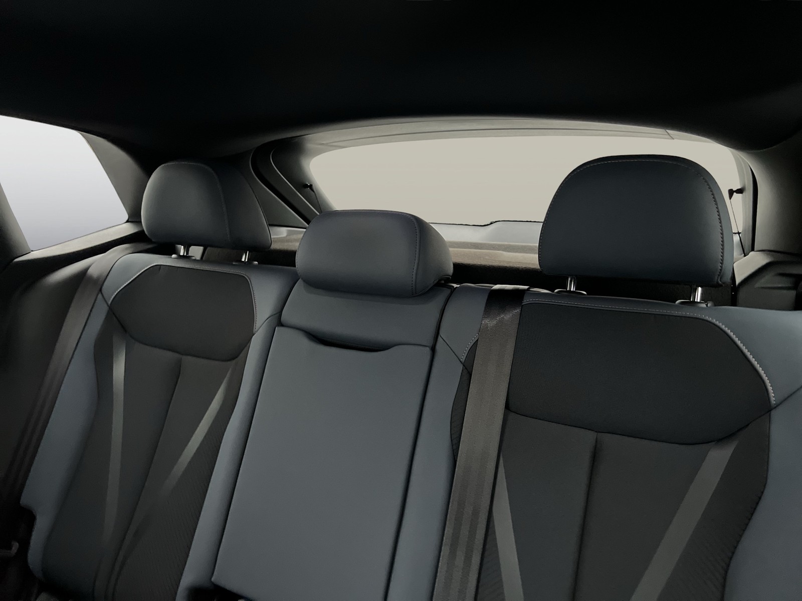 Cupra Terramar 1.5 eTSI CAM ACC LM19 E-KLAPPE CARPLAY