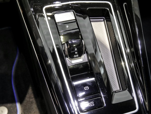 Volkswagen Golf VIII 2.0 R 20 YEARS 4X4 LEDER PANO CAM LM19