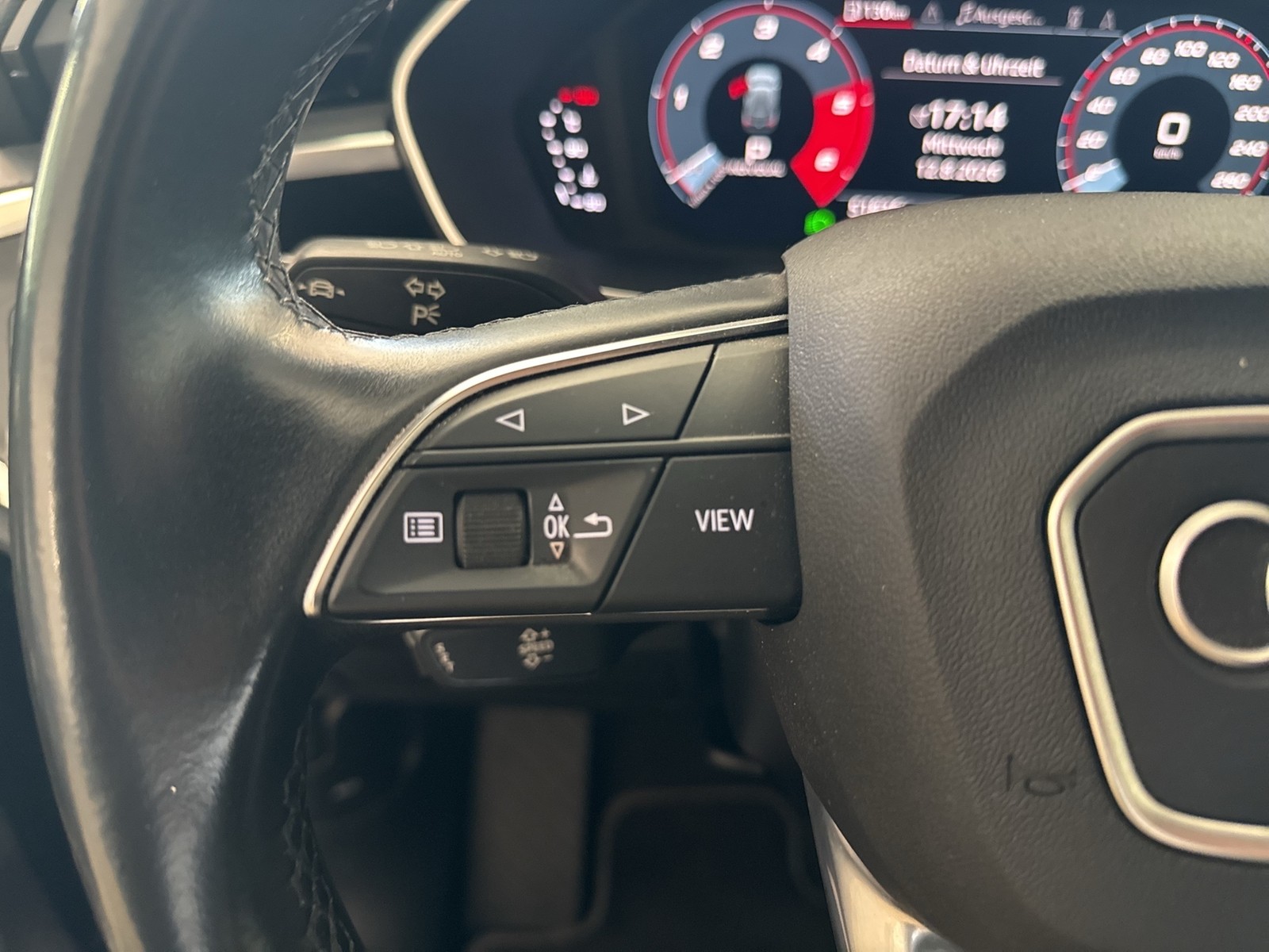 Audi Q3 40 quattro S LINE BLACKPAK LM19 EKLAPPE NAVI+