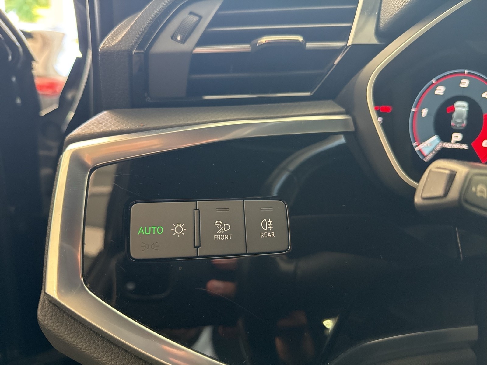 Audi Q3 40 quattro S LINE BLACKPAK LM19 EKLAPPE NAVI+