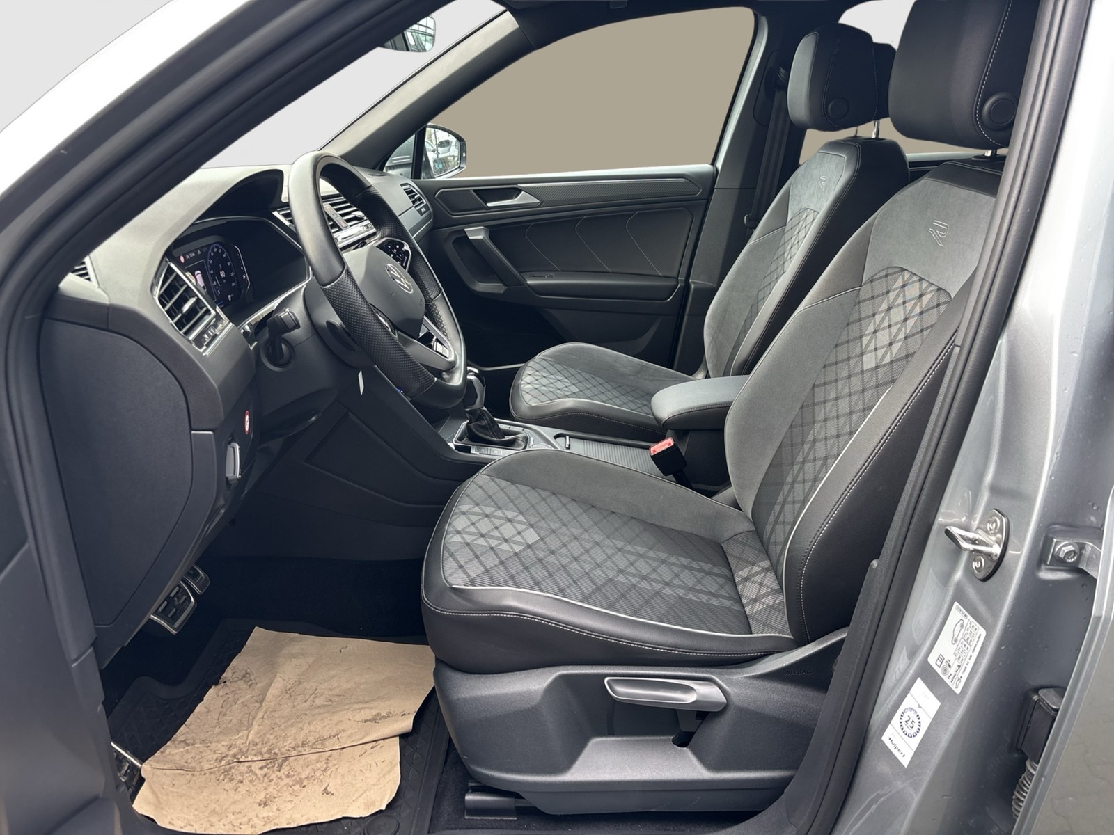 Volkswagen Tiguan Allspace 2.0 R-LINE 4X4 360°CAM ACC LM19