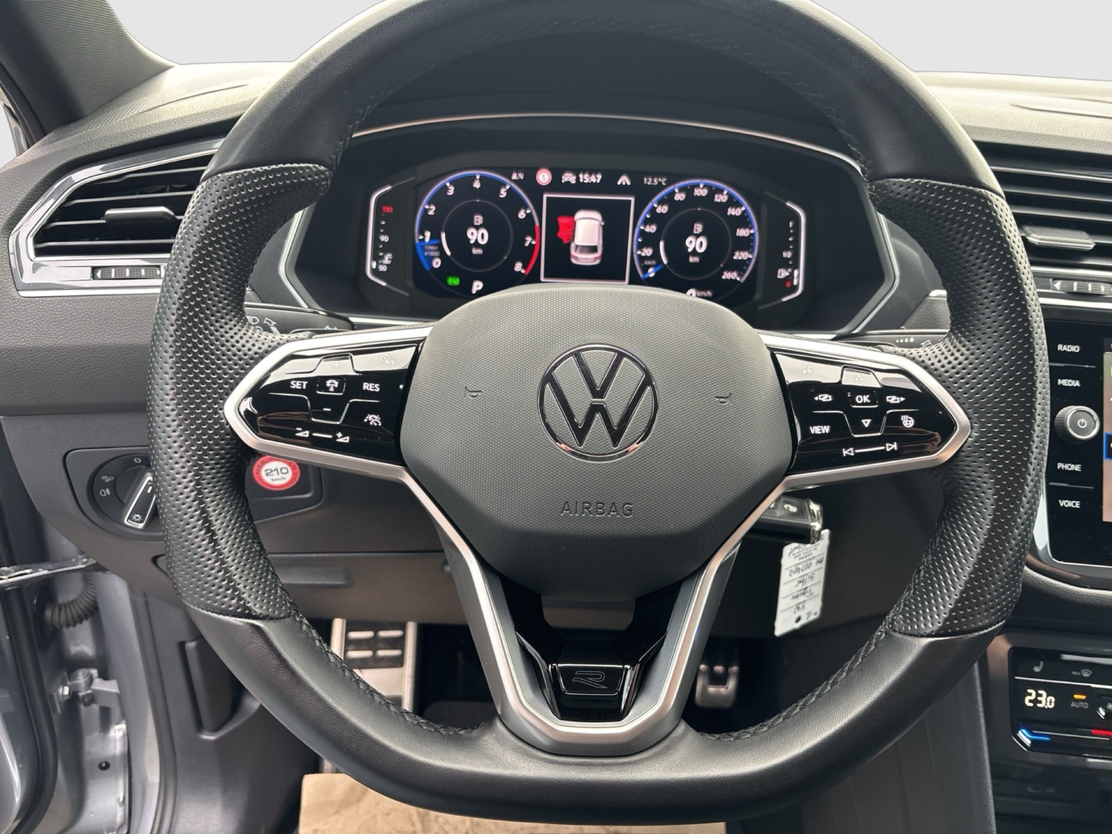 Volkswagen Tiguan Allspace 2.0 R-LINE 4X4 360°CAM ACC LM19