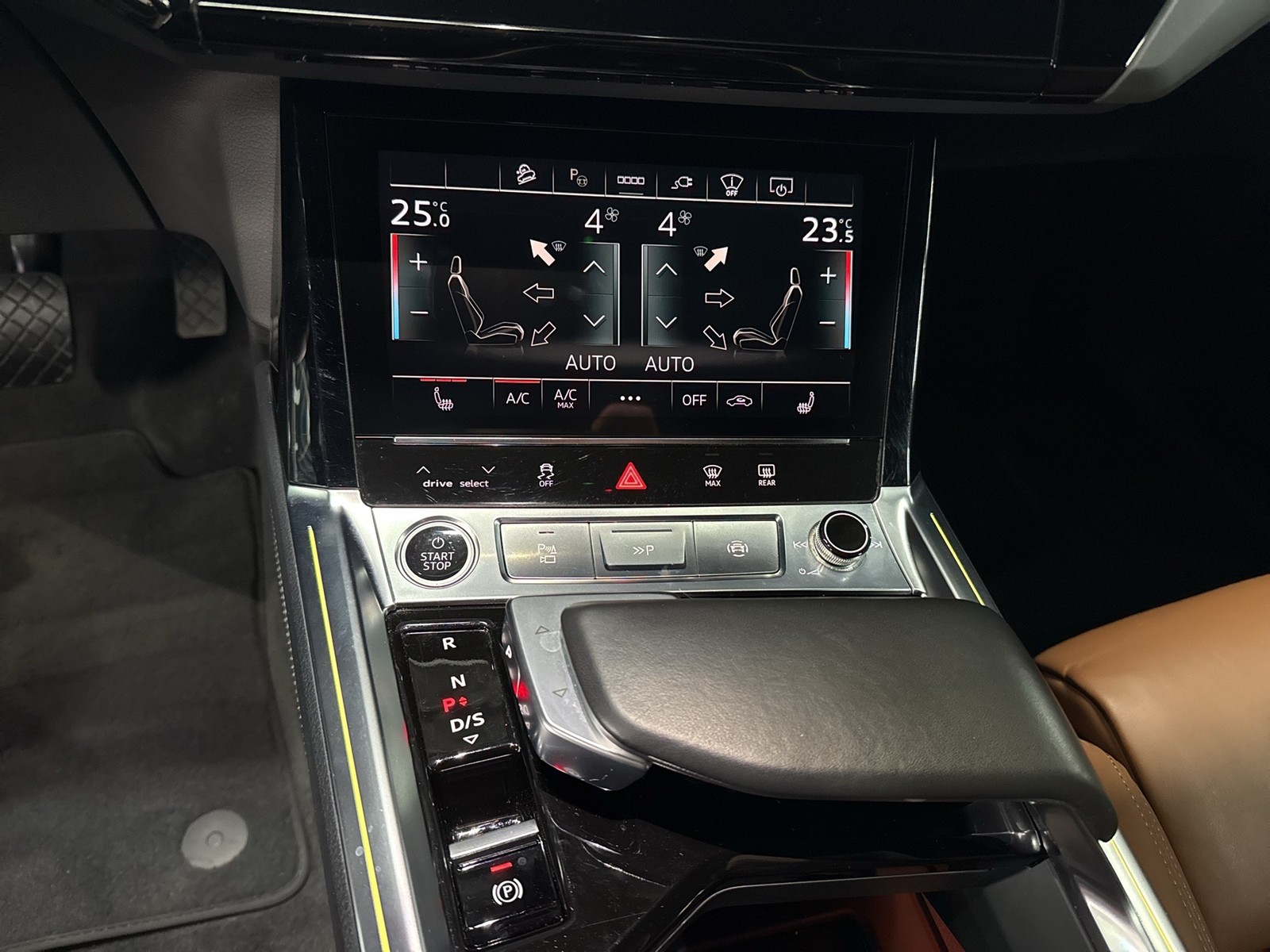 Audi Q8 e-tron 55 Qu. advanced PANO B&O LEDER