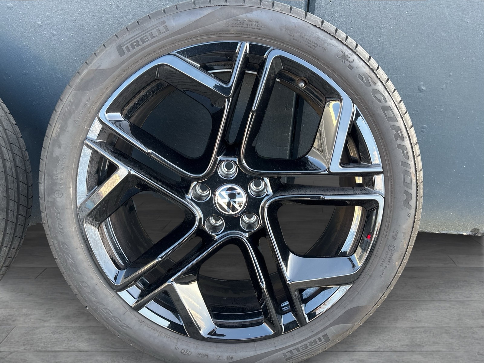 Volkswagen Tayron 1.5 HYBRID R-LINE LEDER PANO AHK 360°CAM