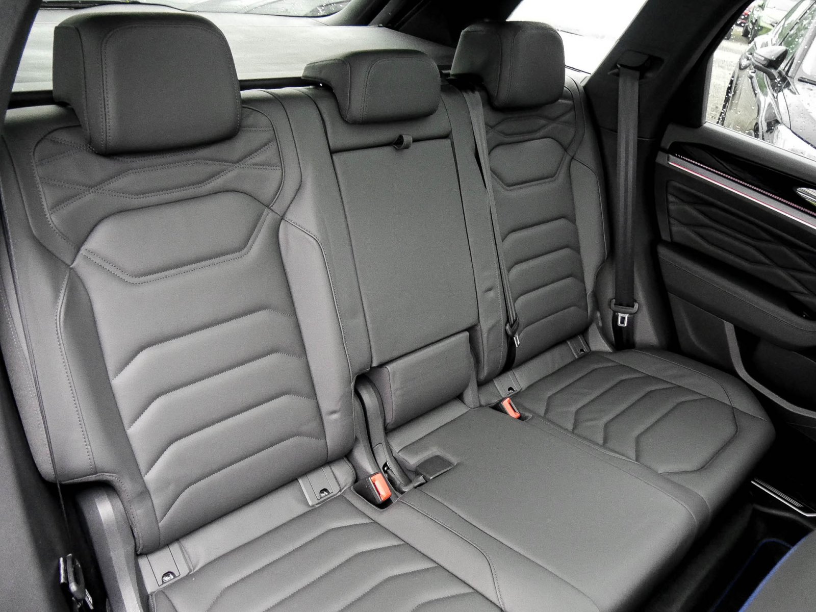Volkswagen Touareg HYBRID R NEUESMODELL PANO AHK CAM ACC LM22 E-KLAPPE
