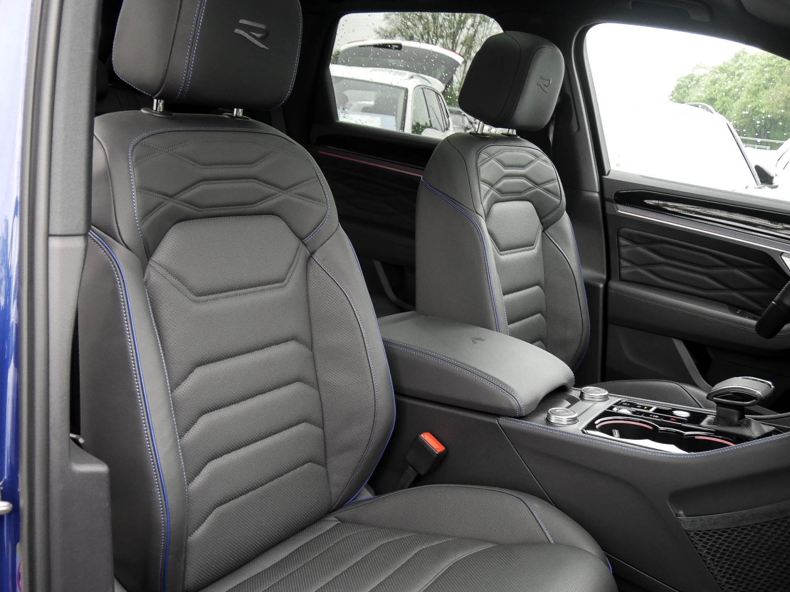 Volkswagen Touareg HYBRID R NEUESMODELL PANO AHK CAM ACC LM22 E-KLAPPE