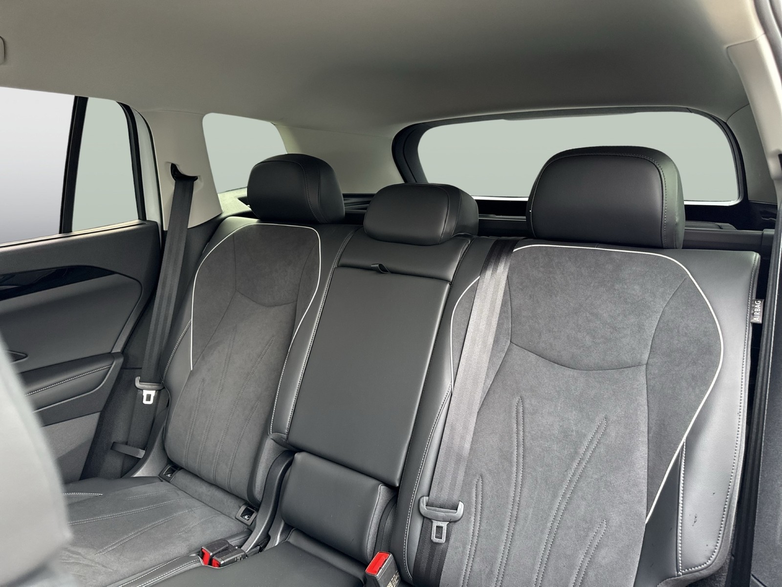 Volkswagen Tayron 2.0 ELEGANCE STANDHZ. 360°CAM ACC LM18