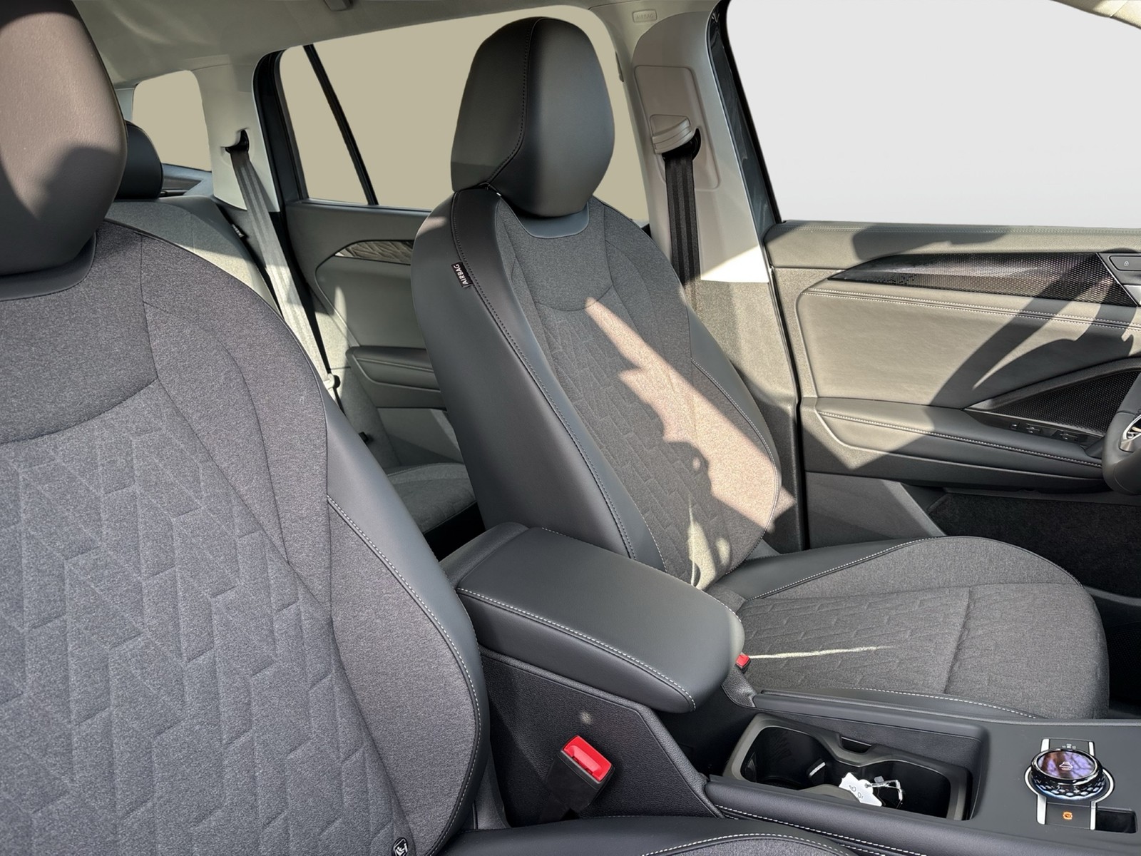 Volkswagen Tayron 1.5 HYBRID LIFE CAM ACC LM18 EKLAPPE NAVI