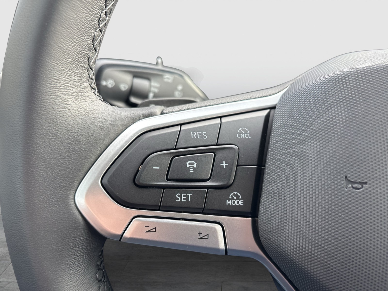 Volkswagen Tayron 1.5 HYBRID LIFE CAM ACC LM18 EKLAPPE NAVI