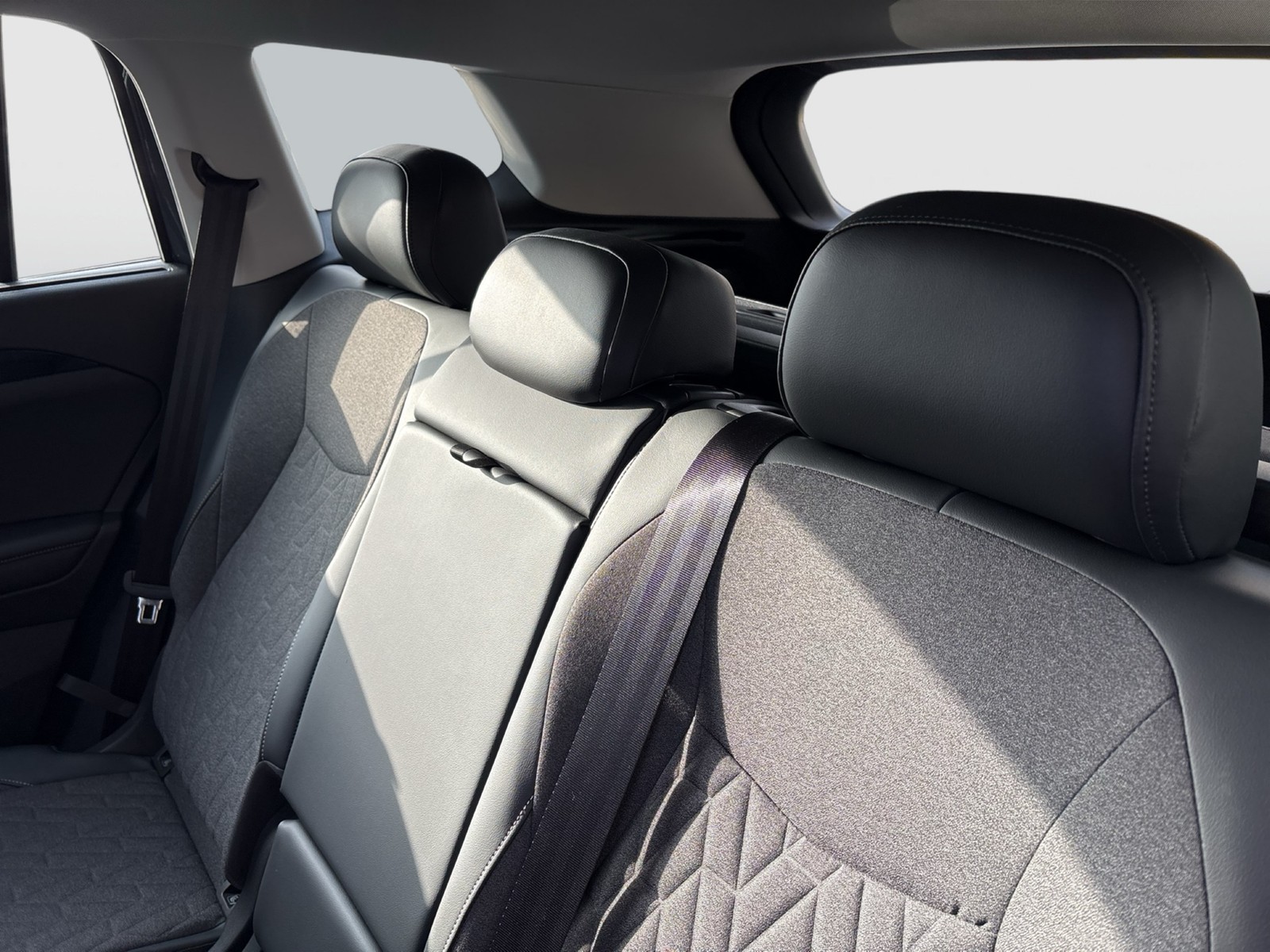 Volkswagen Tayron 1.5 HYBRID LIFE CAM ACC LM18 EKLAPPE NAVI