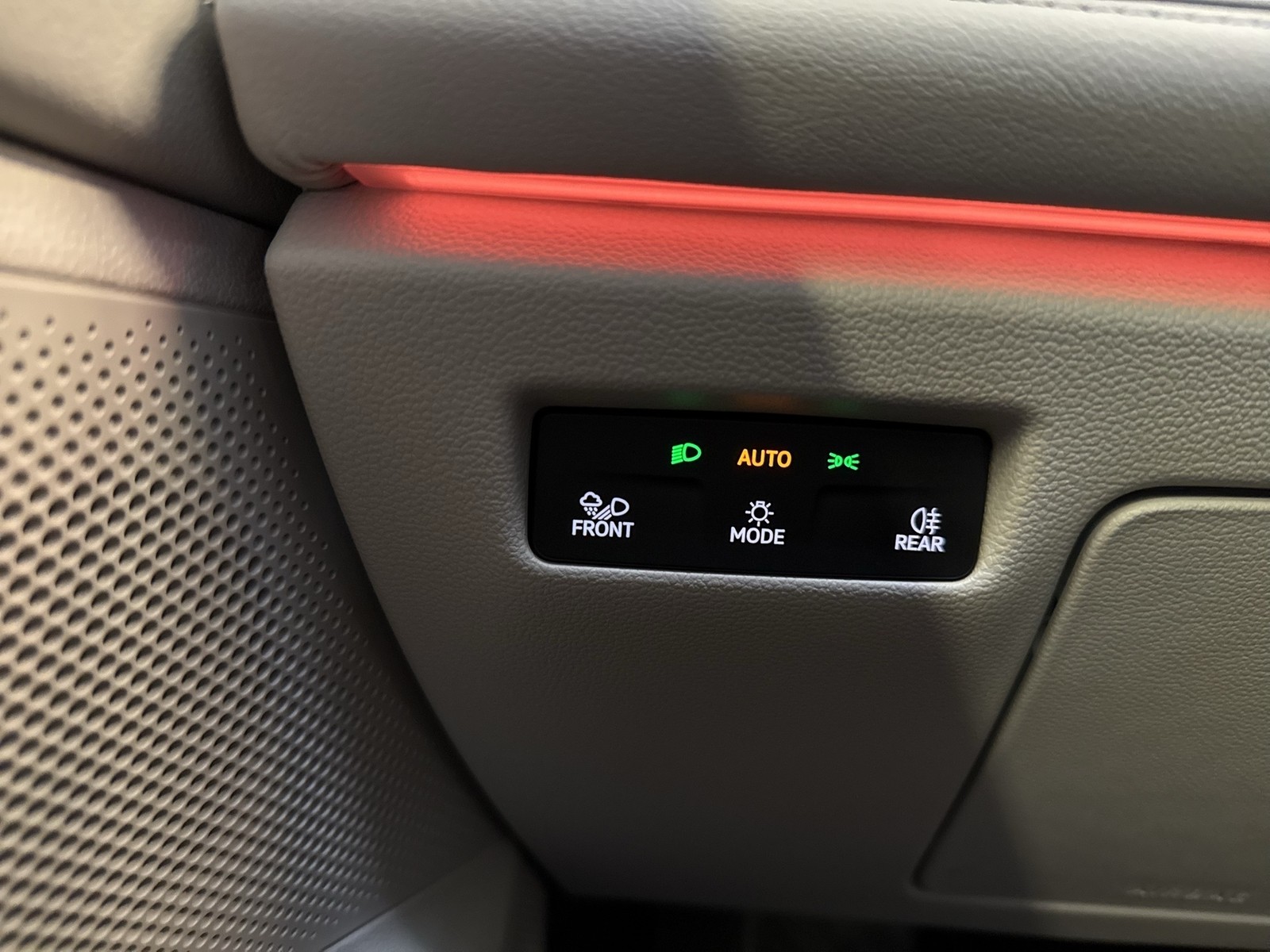 Volkswagen Passat Variant 1.5 HYBRID ELEGANCE AHK 360°CAM