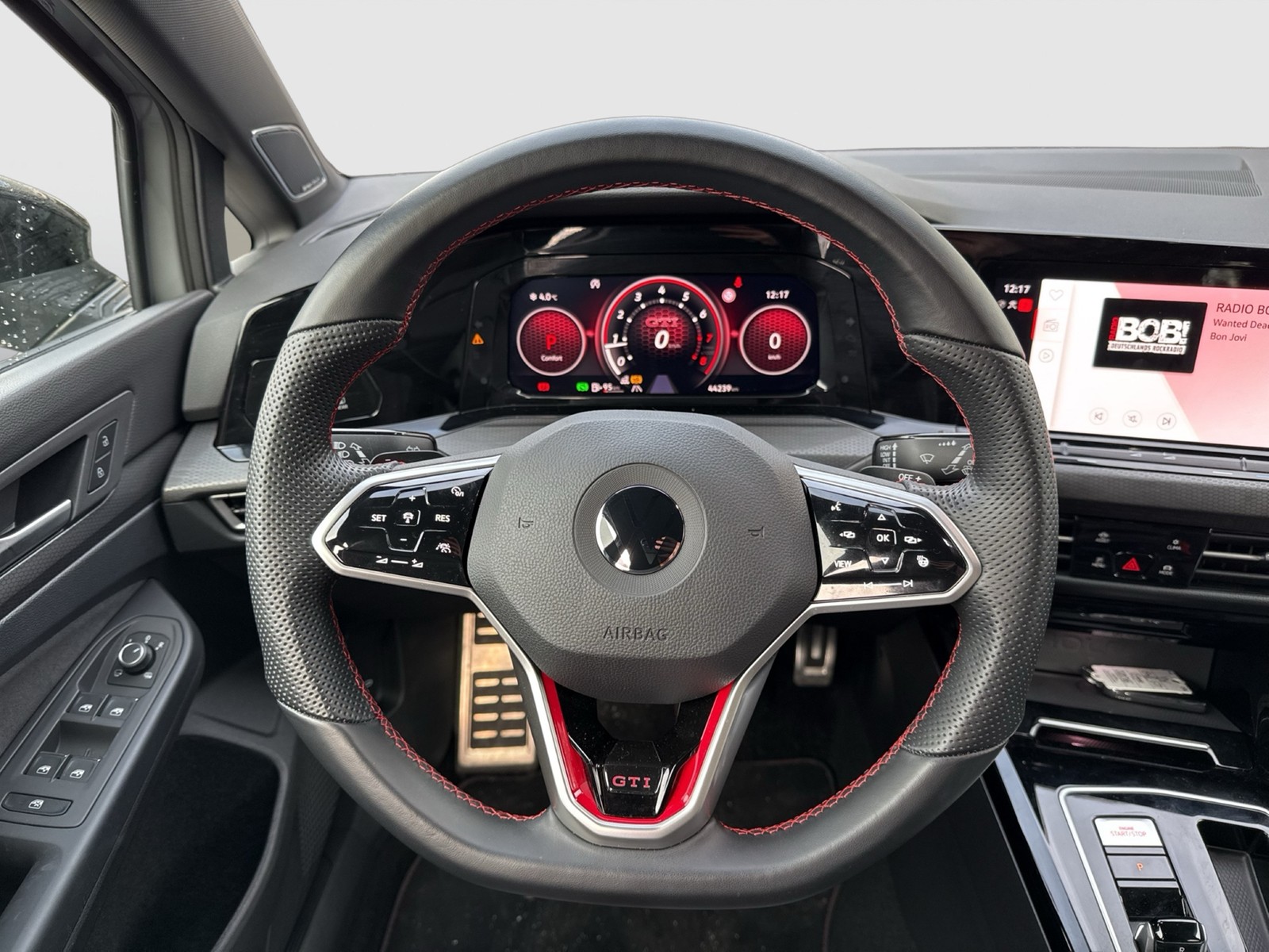 Volkswagen Golf GTI BLACK STYLE H.KARDON ALU19 MATRIX