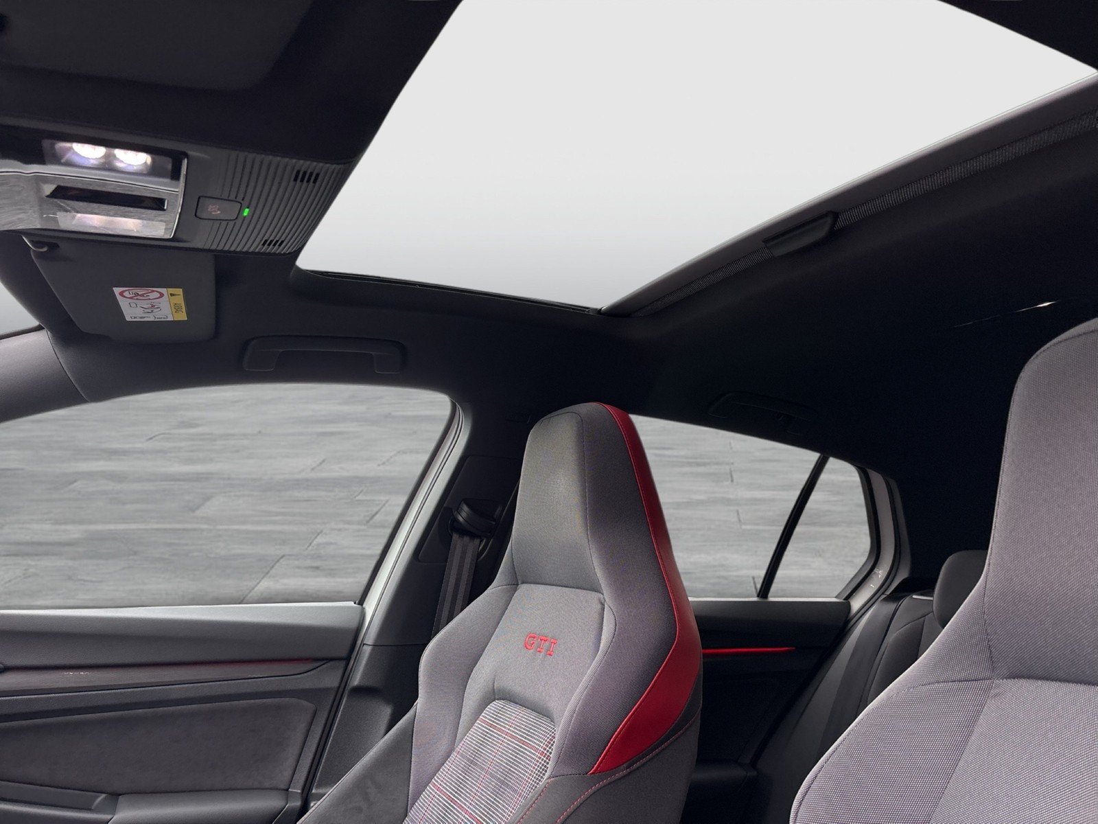 Volkswagen Golf VIII 2.0 GTI PANO ACC LM18 NAVI LED+ SITZHZ