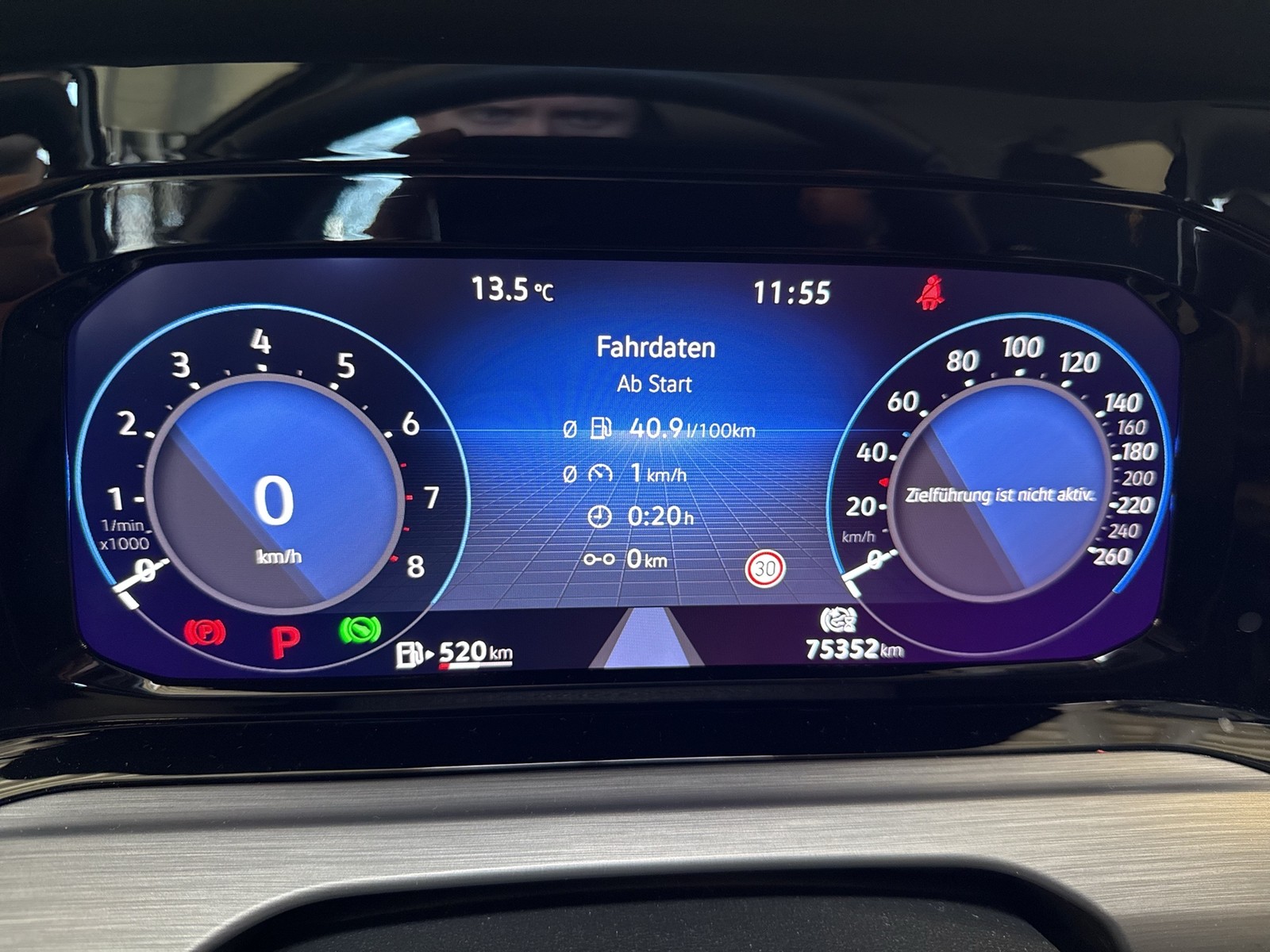 Volkswagen Golf Variant VIII 1.5 eTSI STYLE ACC NAVI LED+