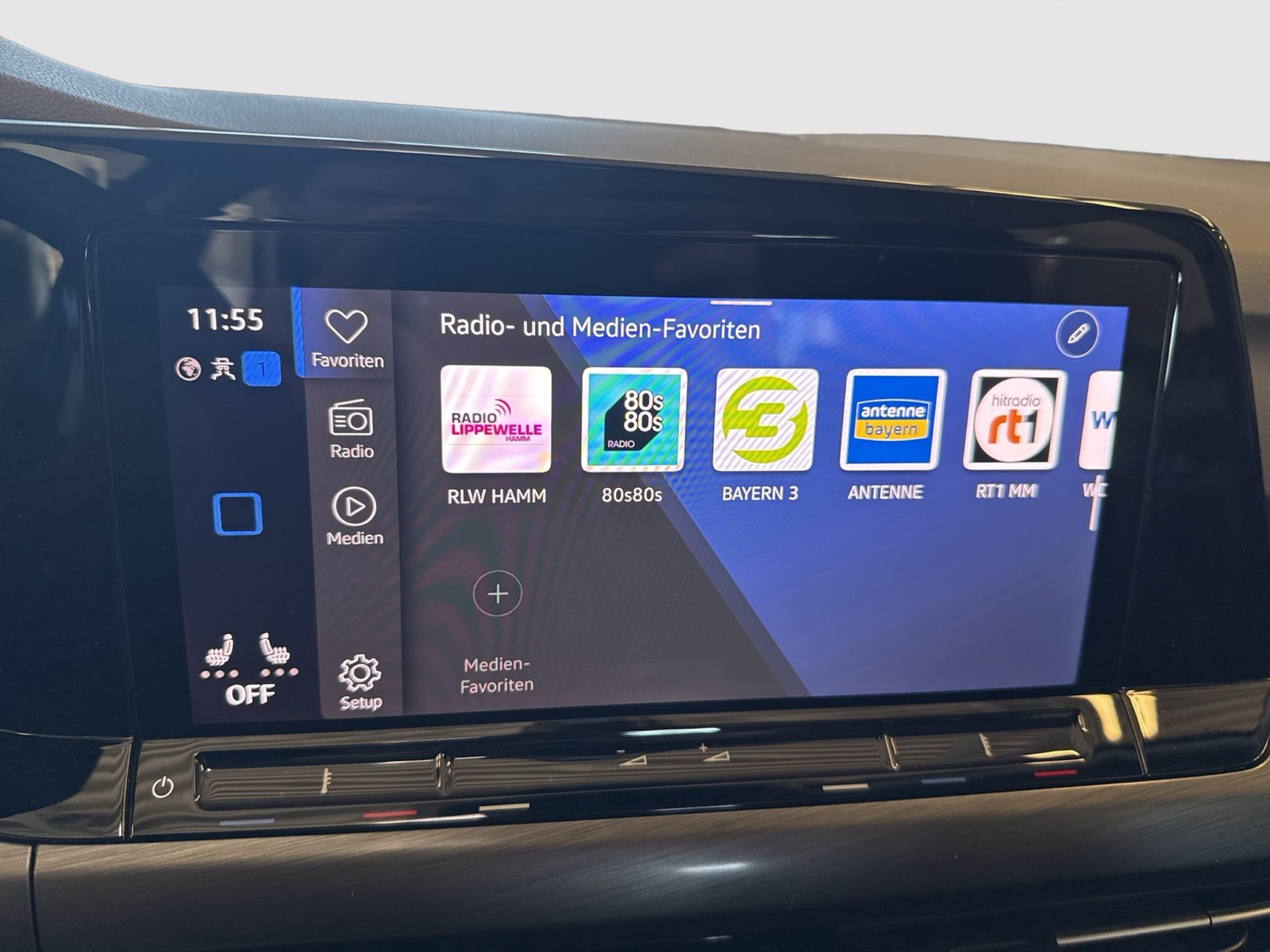 Volkswagen Golf Variant VIII 1.5 eTSI STYLE ACC NAVI LED+