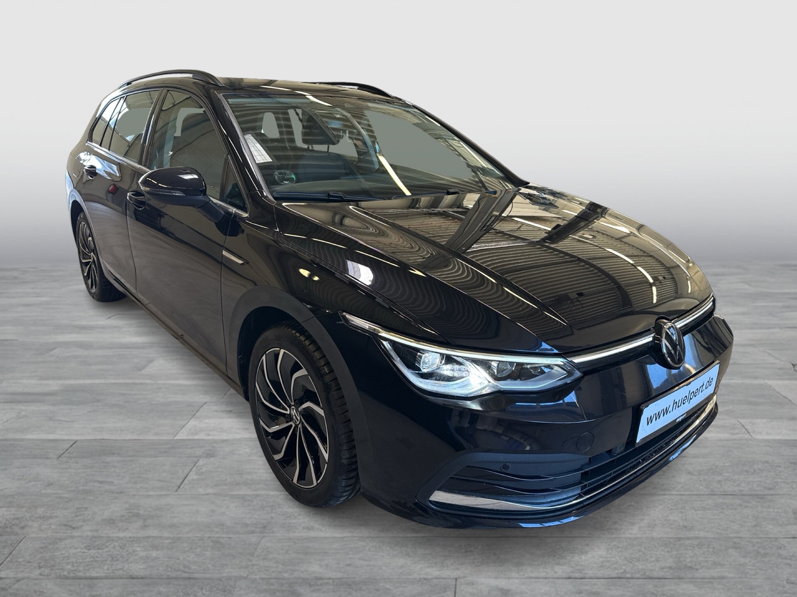 Volkswagen Golf Variant VIII 1.5 eTSI STYLE ACC NAVI LED+