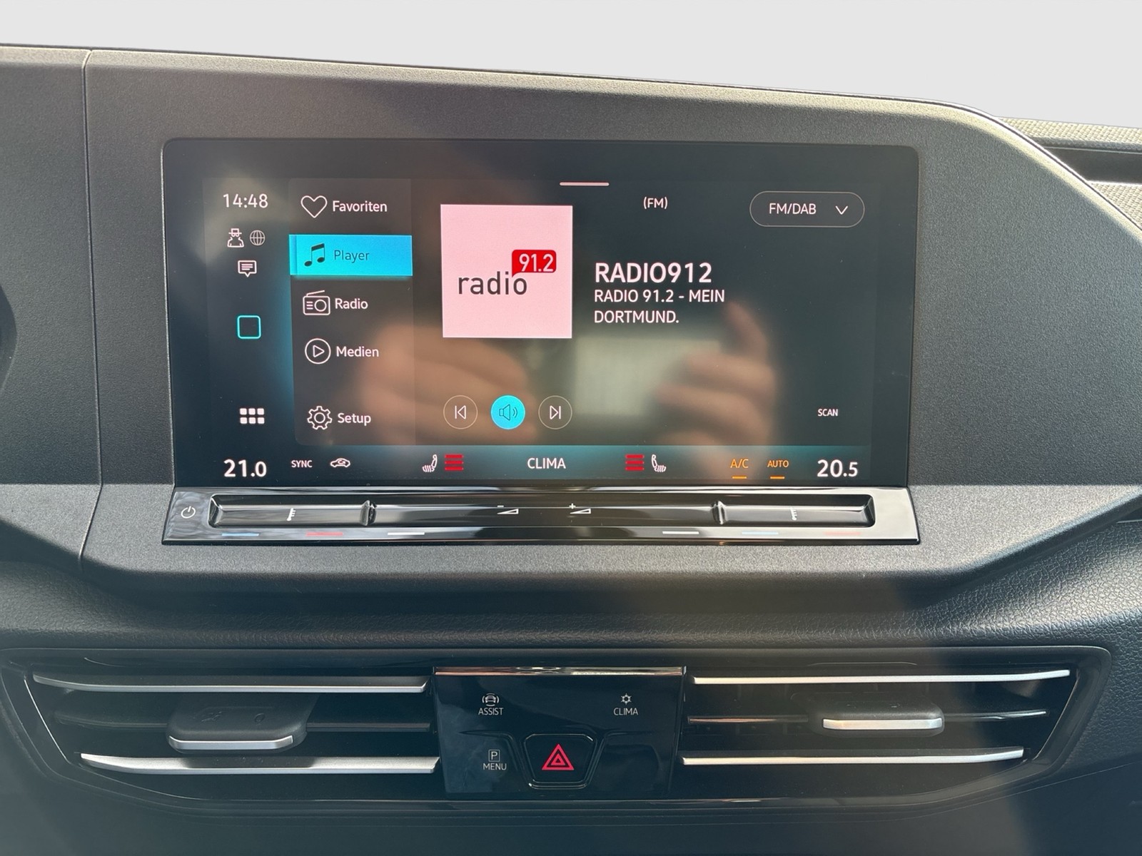 Volkswagen Caddy Maxi 2.0 LIFE 7SITZE AHK NAVI ALU CARPLAY